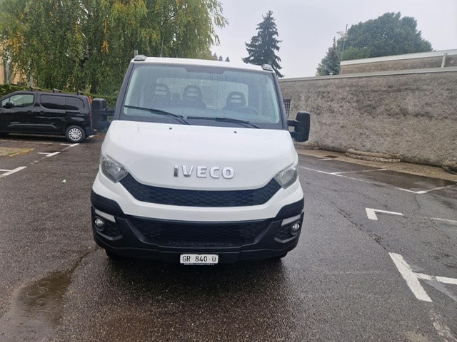 IVECO DAILY 35 C 15 - Ponte Ribaltabile 3 Lati - Doppio Gancio di Traino KG. 3500-image-1