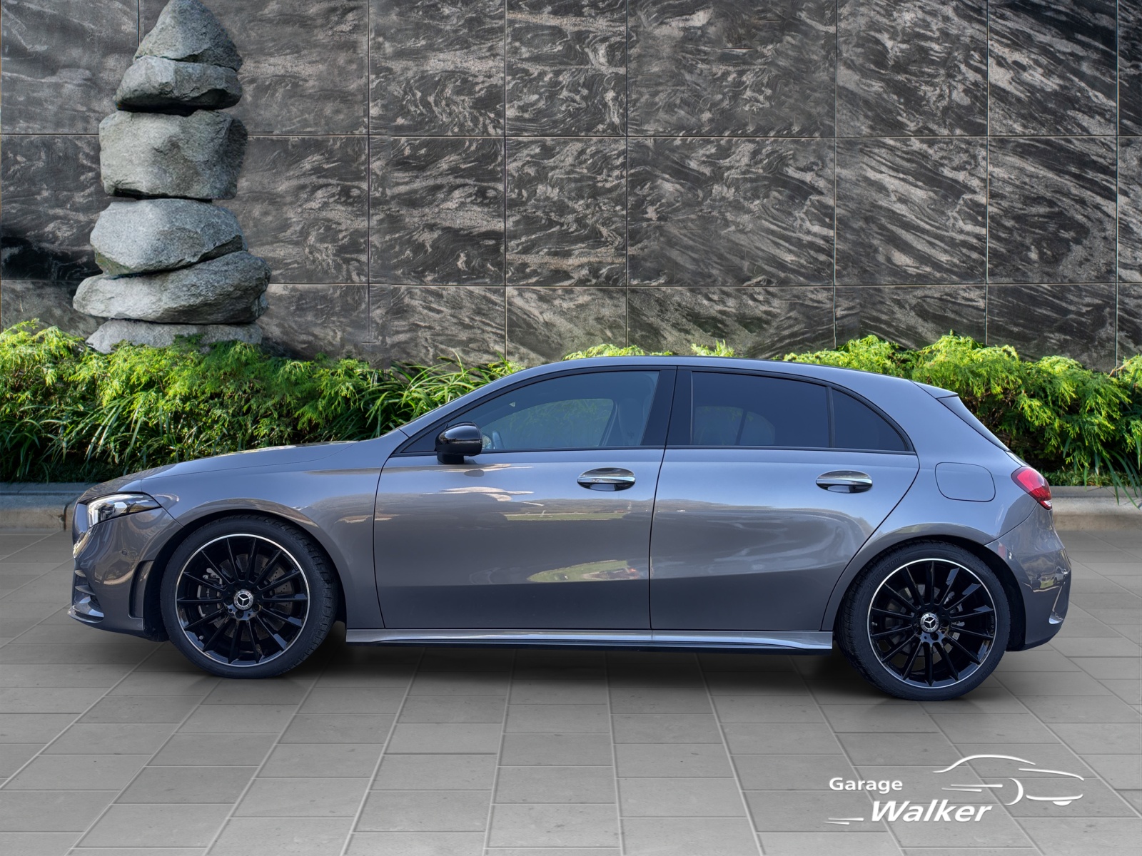 MERCEDES-BENZ A 250 4Matic AMG Line 4Matic 7G-DCT-image-2