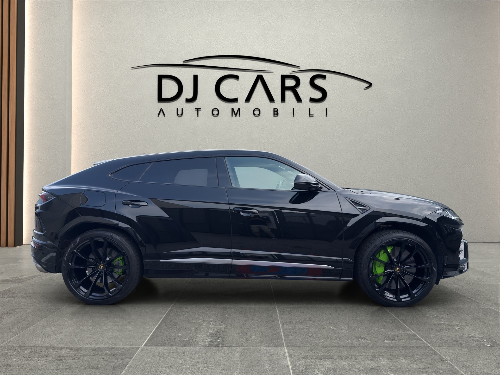 LAMBORGHINI Urus E-Gear-image-3
