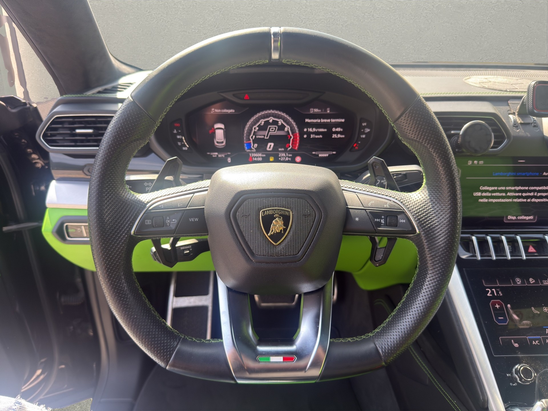LAMBORGHINI Urus E-Gear-image-8