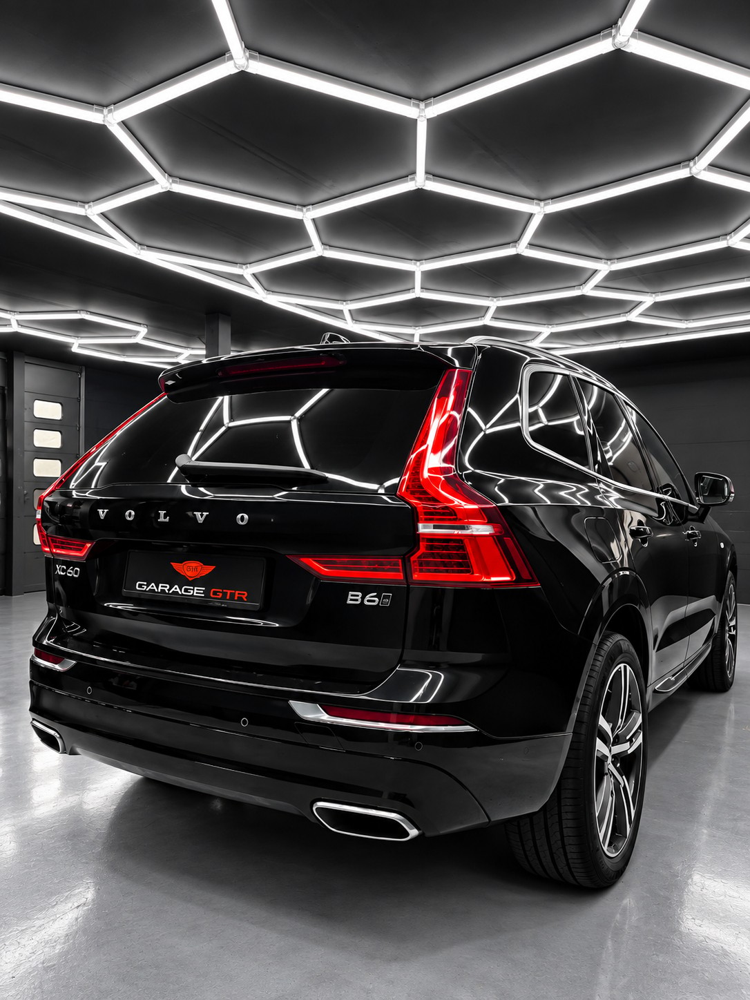 VOLVO XC60 B6 Benzin Mild Hybrid AWD Inscription Geartronic-image-3
