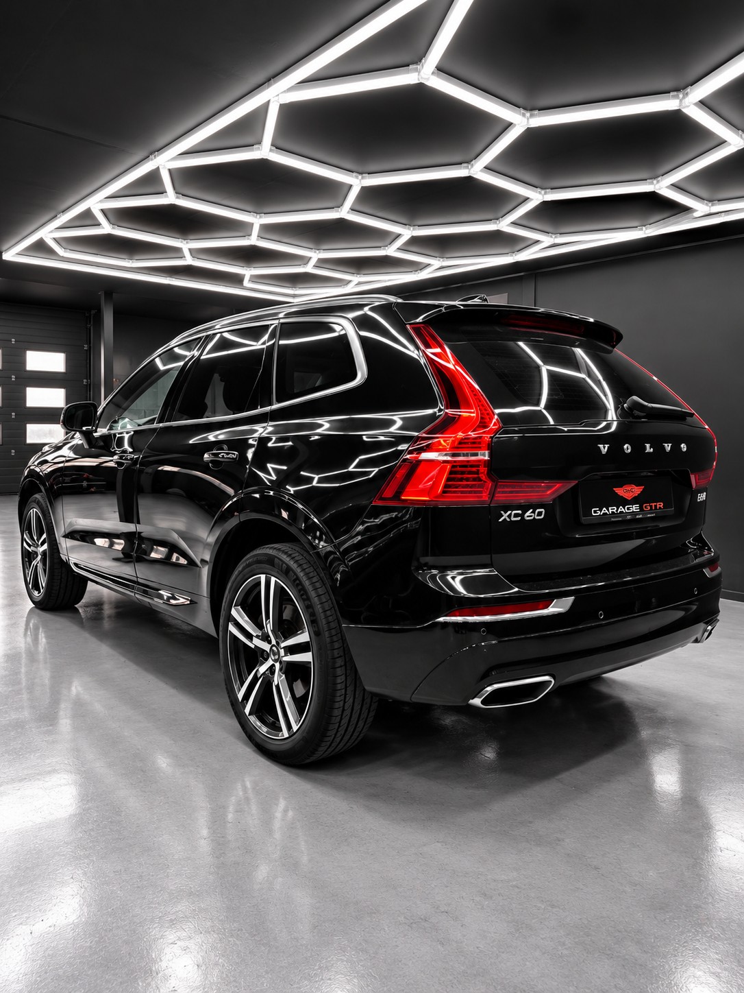 VOLVO XC60 B6 Benzin Mild Hybrid AWD Inscription Geartronic-image-5