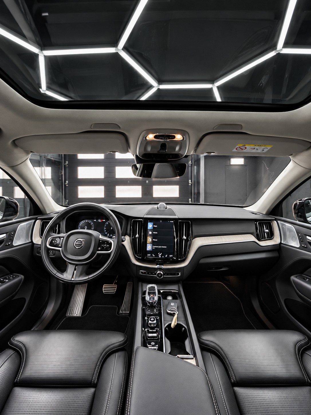 VOLVO XC60 B6 Benzin Mild Hybrid AWD Inscription Geartronic-image-10