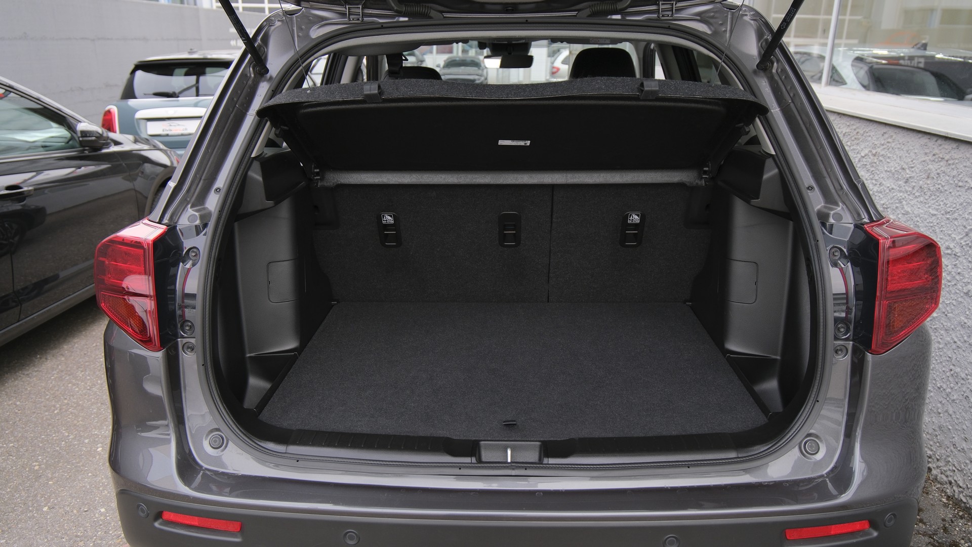 SUZUKI Vitara 1.4 Boosterjet Compact Top 4x4 Hybrid Automatic-image-29