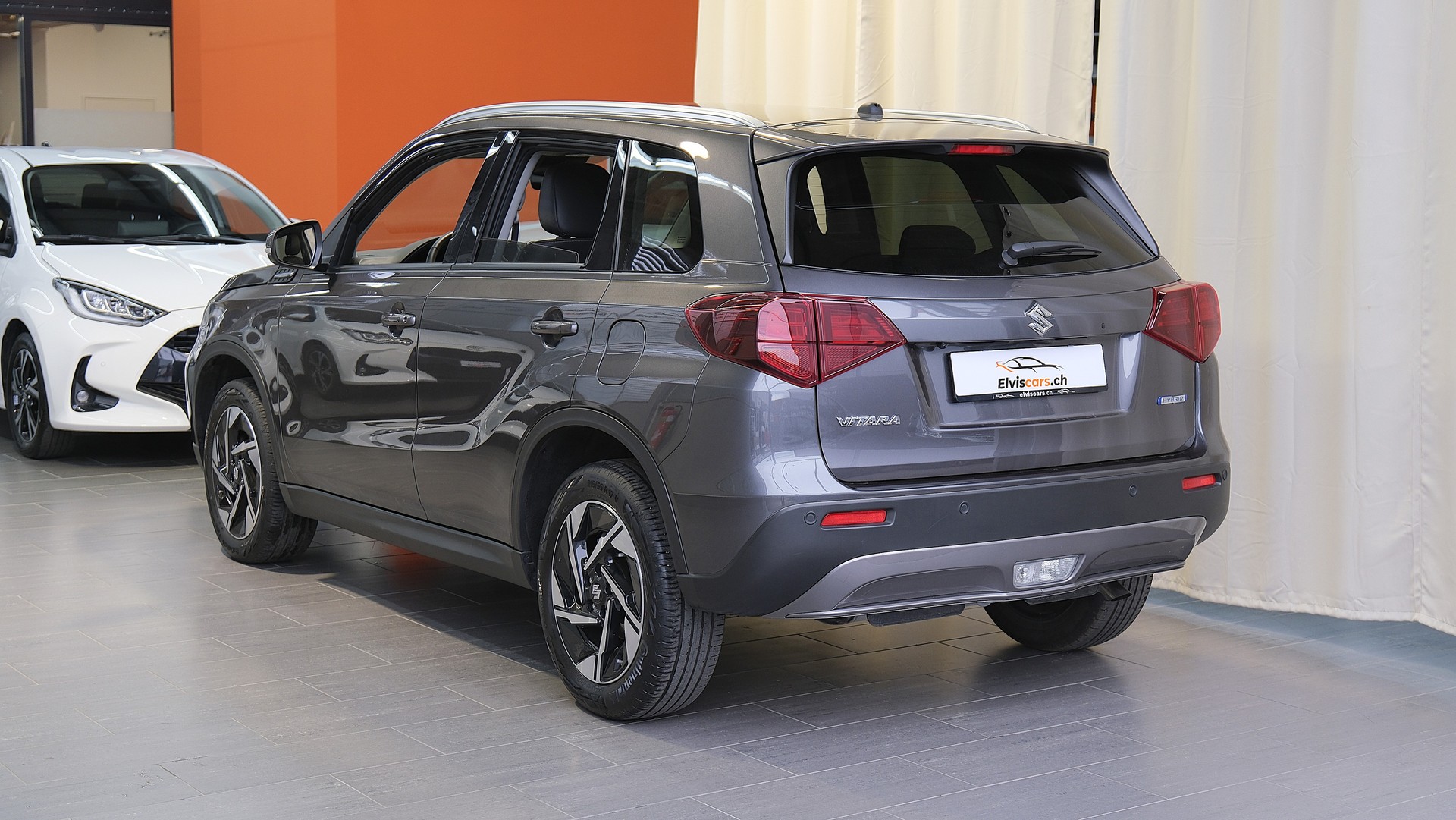 SUZUKI Vitara 1.4 Boosterjet Compact Top 4x4 Hybrid Automatic-image-10