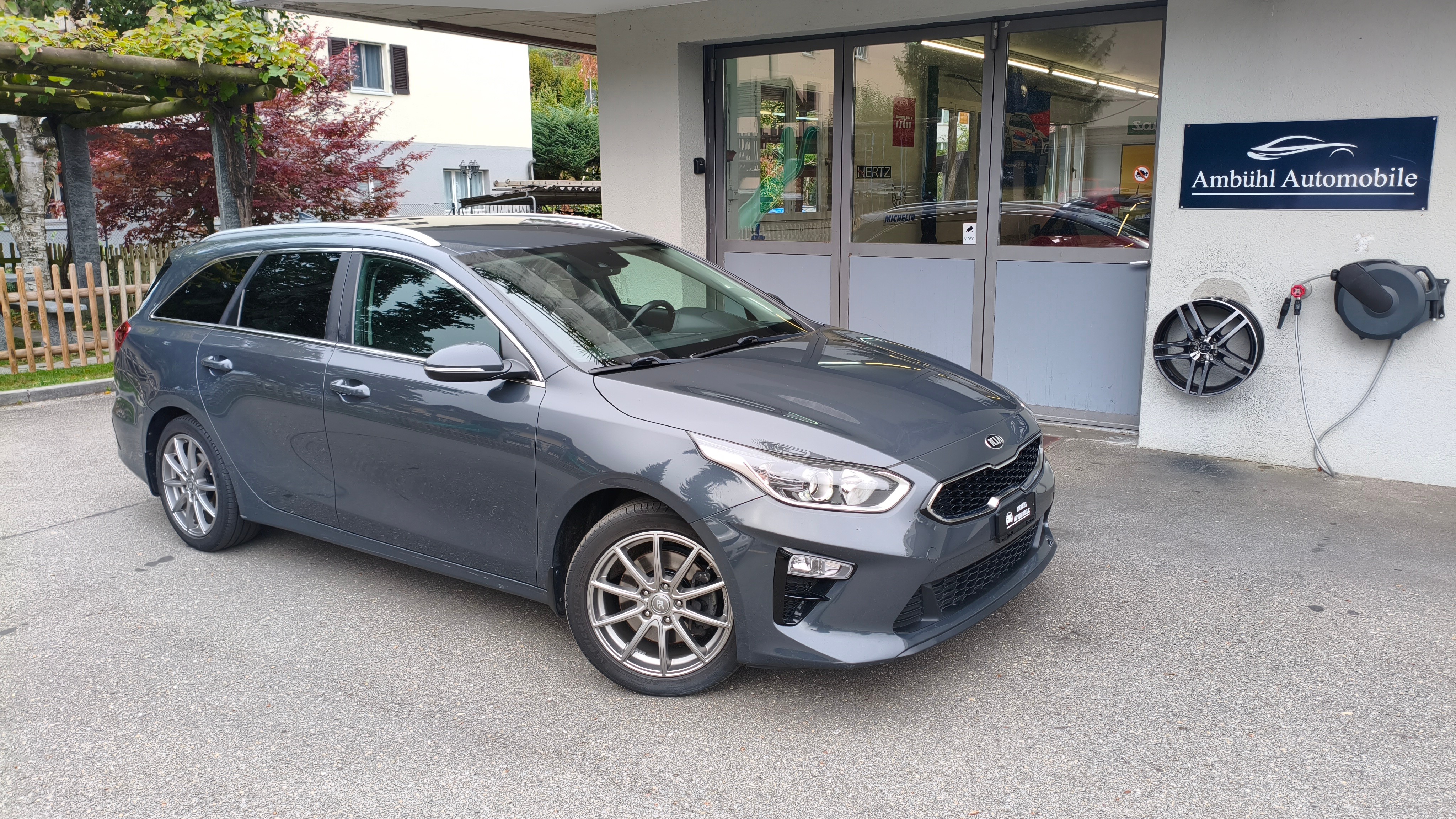 Car photo