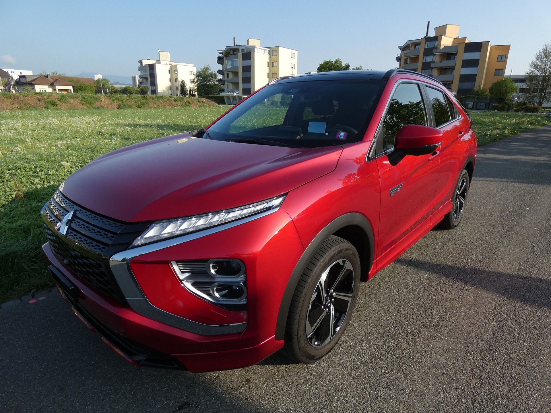 MITSUBISHI Eclipse Cross 2.4 PHEV Diamond 4WD-showroom-element-2