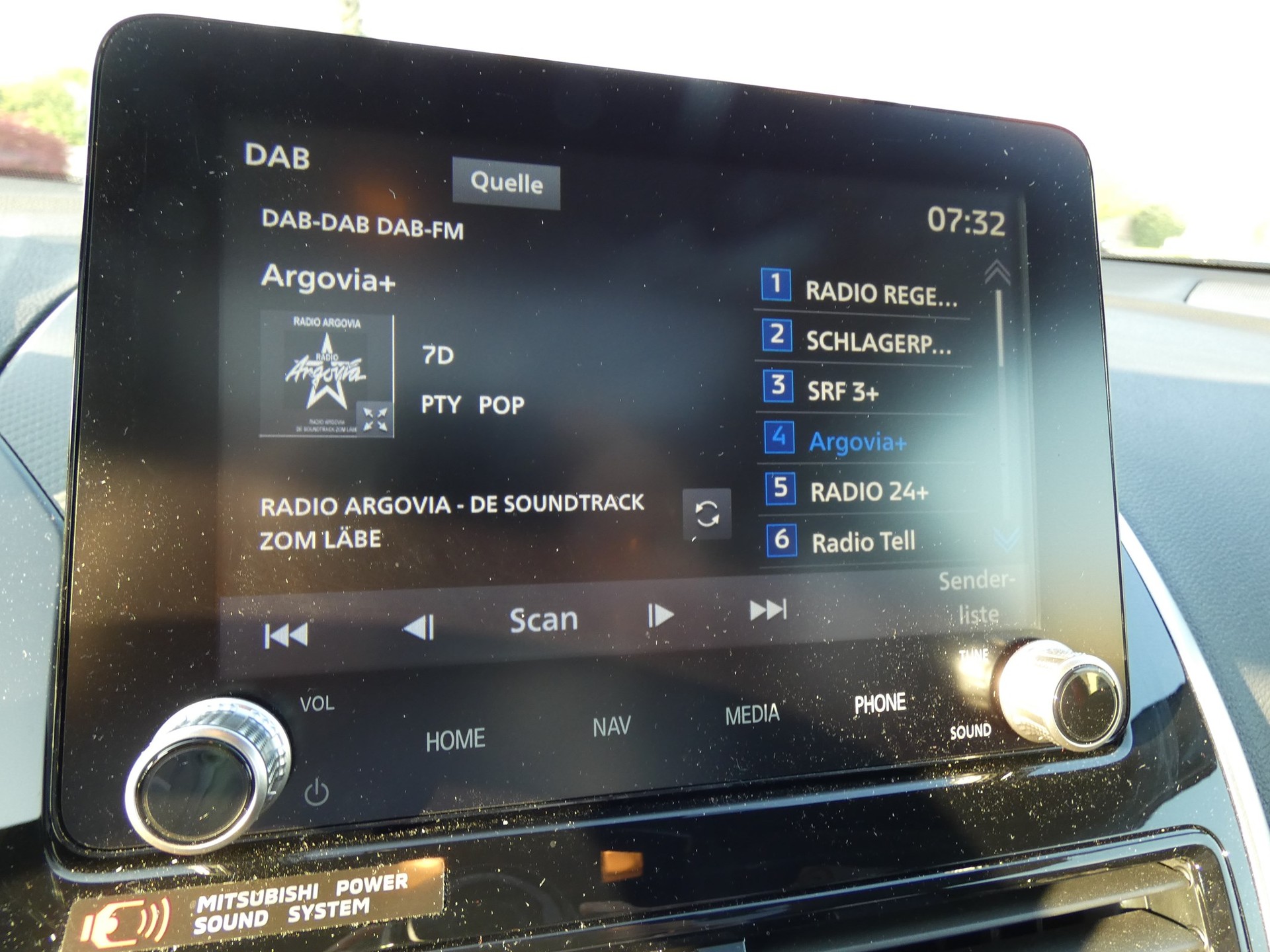 MITSUBISHI Eclipse Cross 2.4 PHEV Diamond 4WD-image-8