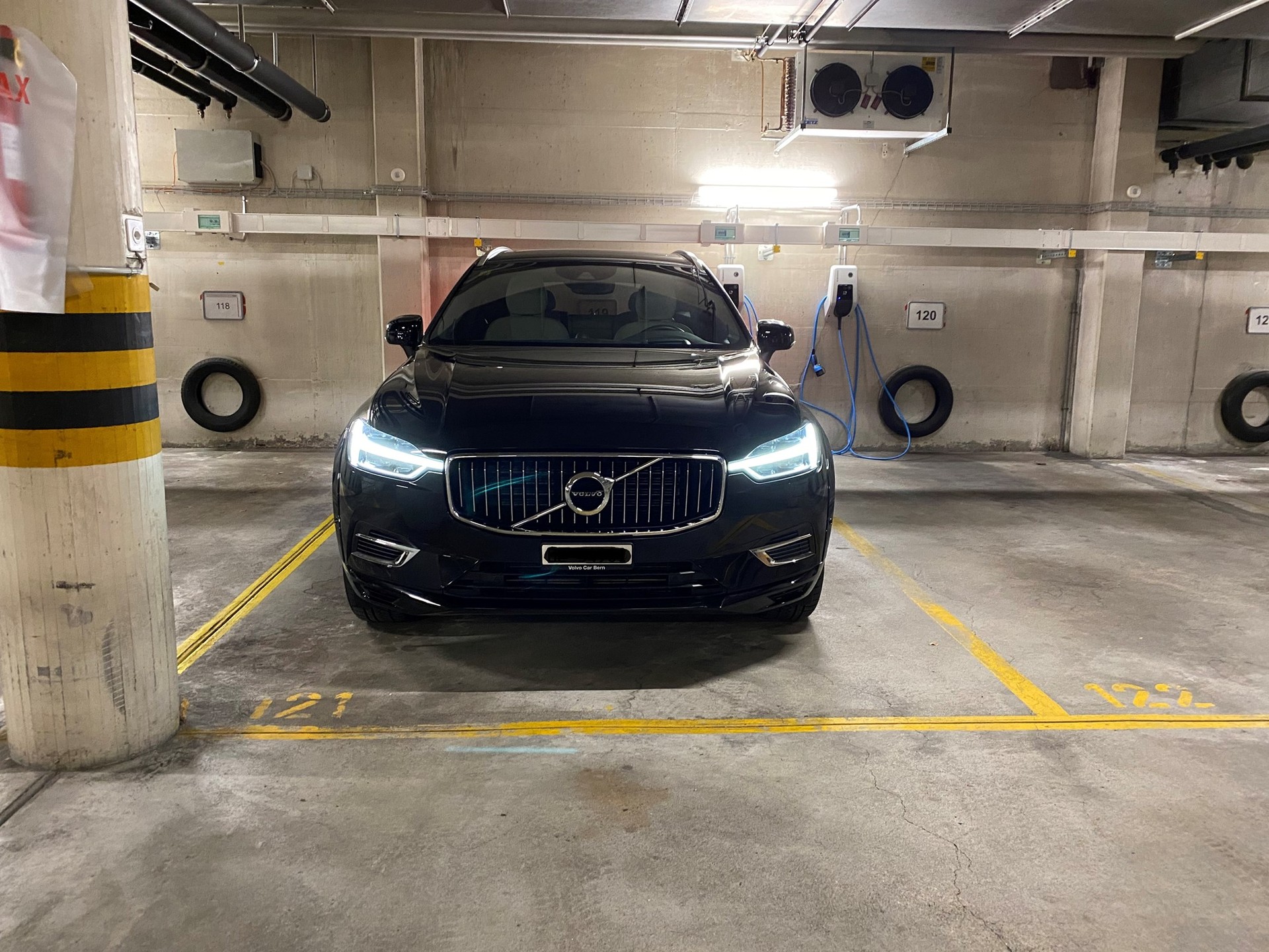 VOLVO XC60 T8 eAWD Inscription Geartronic-image-5