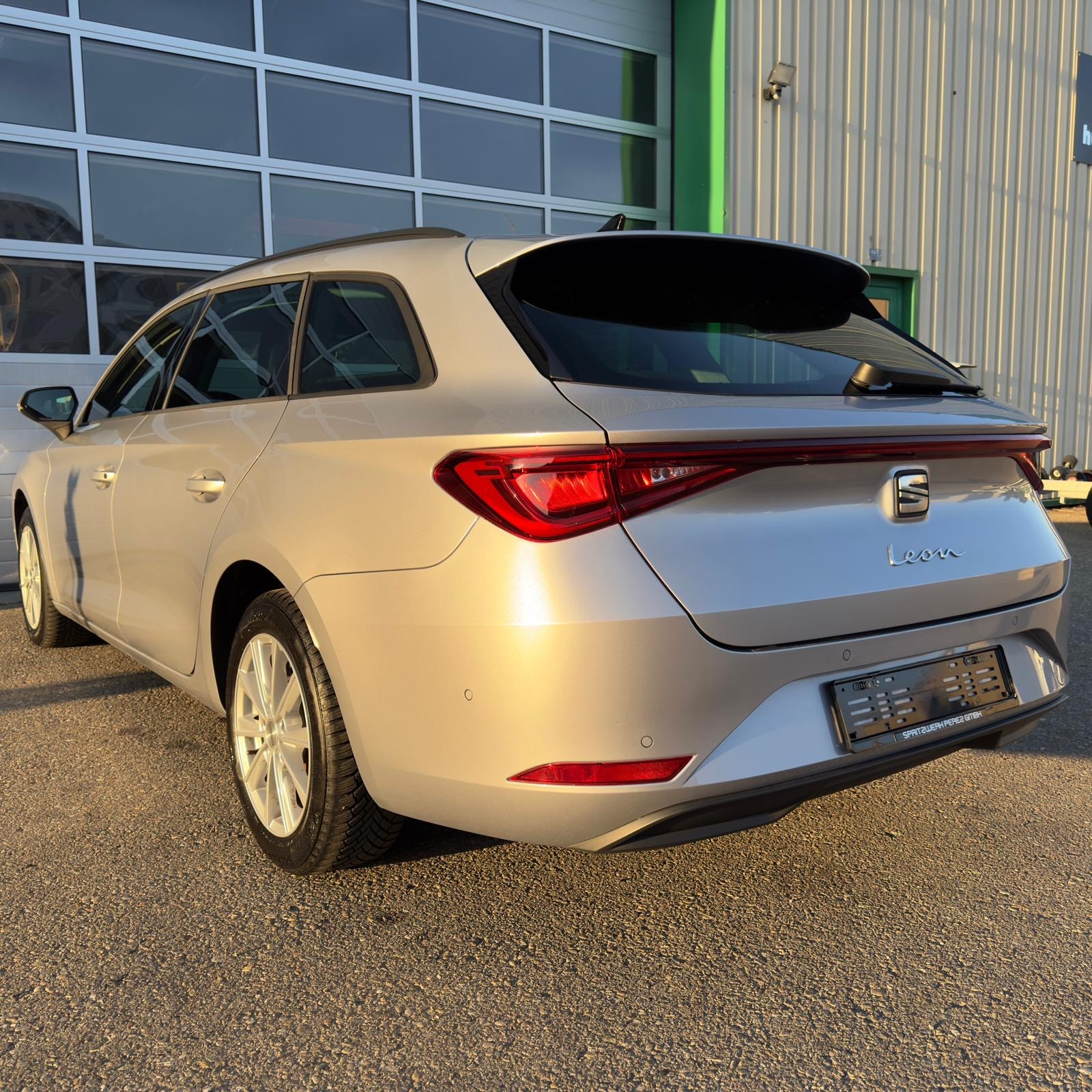 SEAT 2.0 TDI EVO DSG Style *CH FAHRZEUG*-image-3