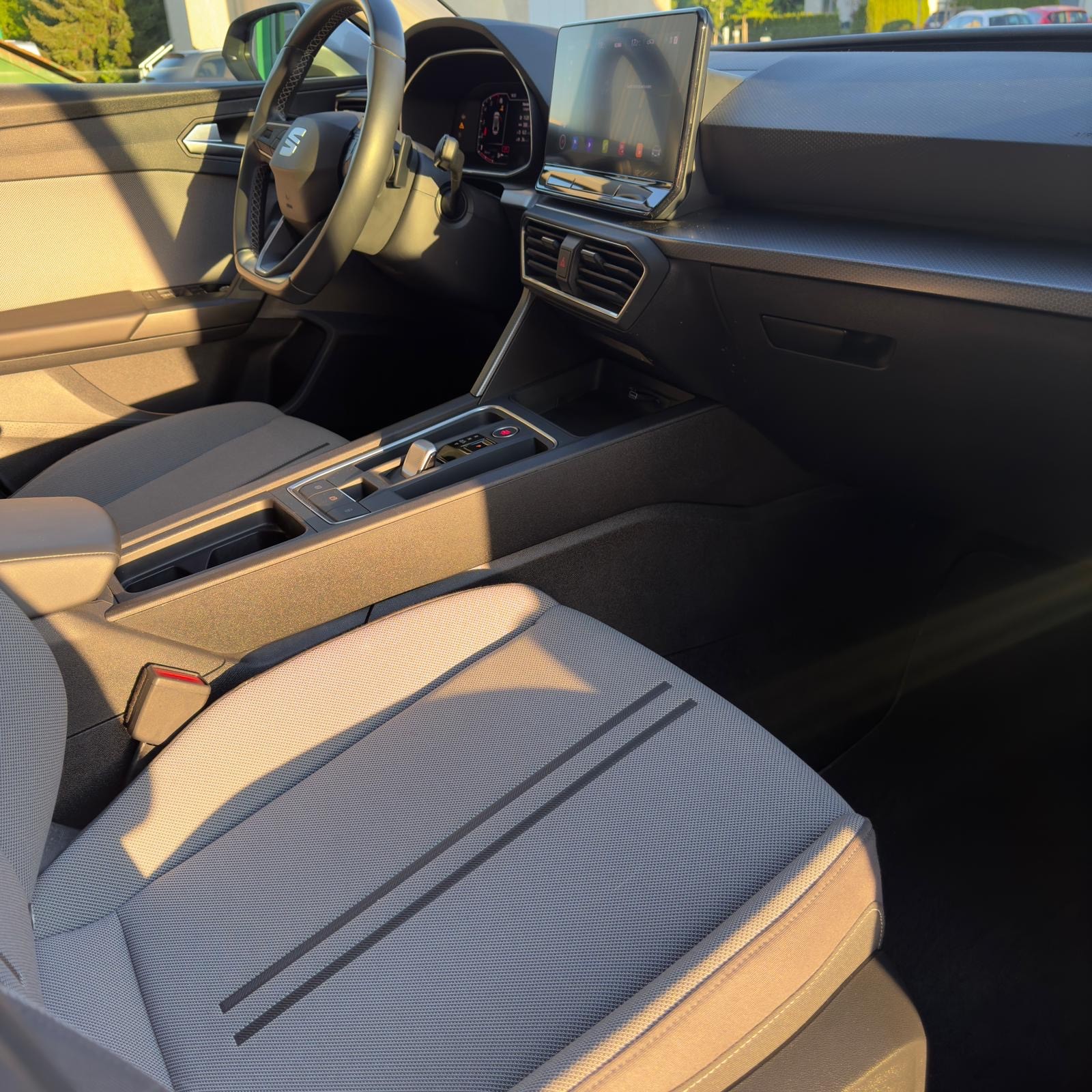 SEAT 2.0 TDI EVO DSG Style *CH FAHRZEUG*-image-7