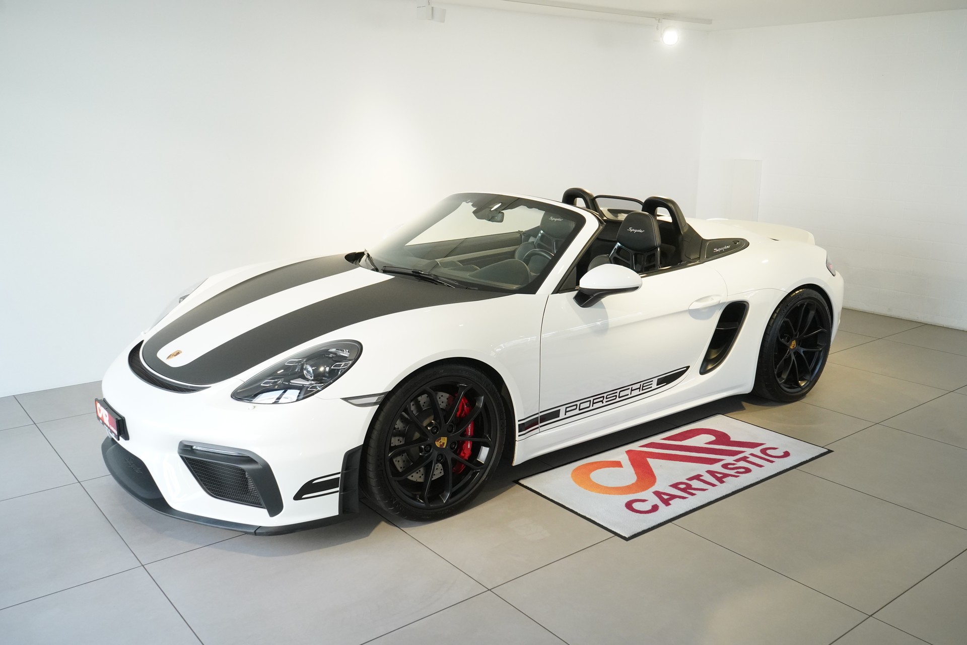 PORSCHE 718 Boxster Spyder / CH-Fahrzeug-image-0