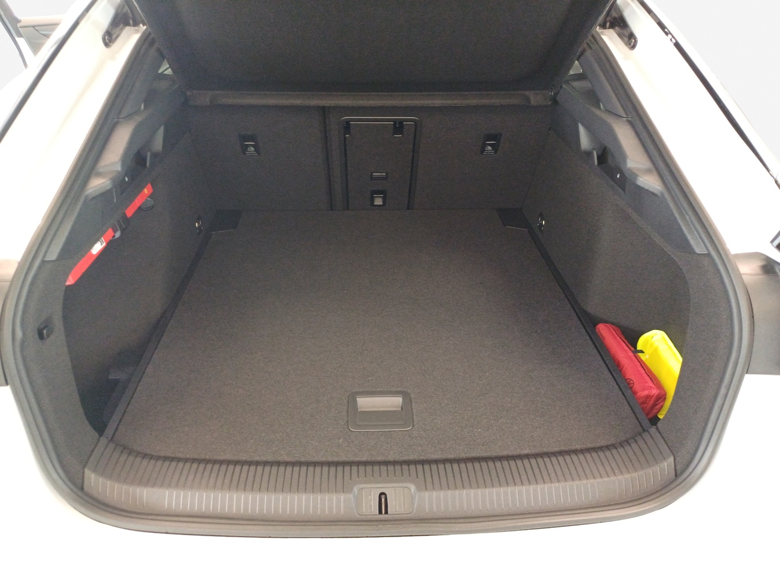 VW ID.7 Pro 77 kWh Pro-image-10
