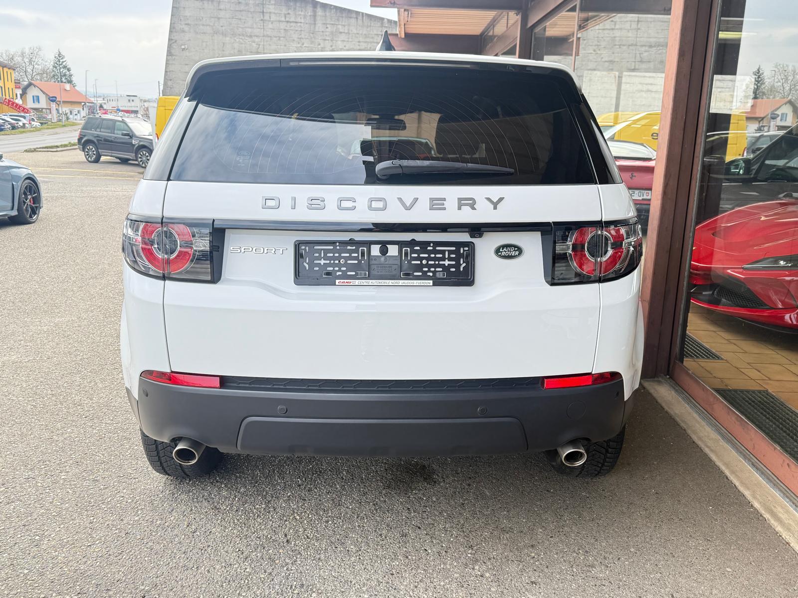 LAND ROVER Discovery Sport 2.0 TD4 SE AT9-image-4