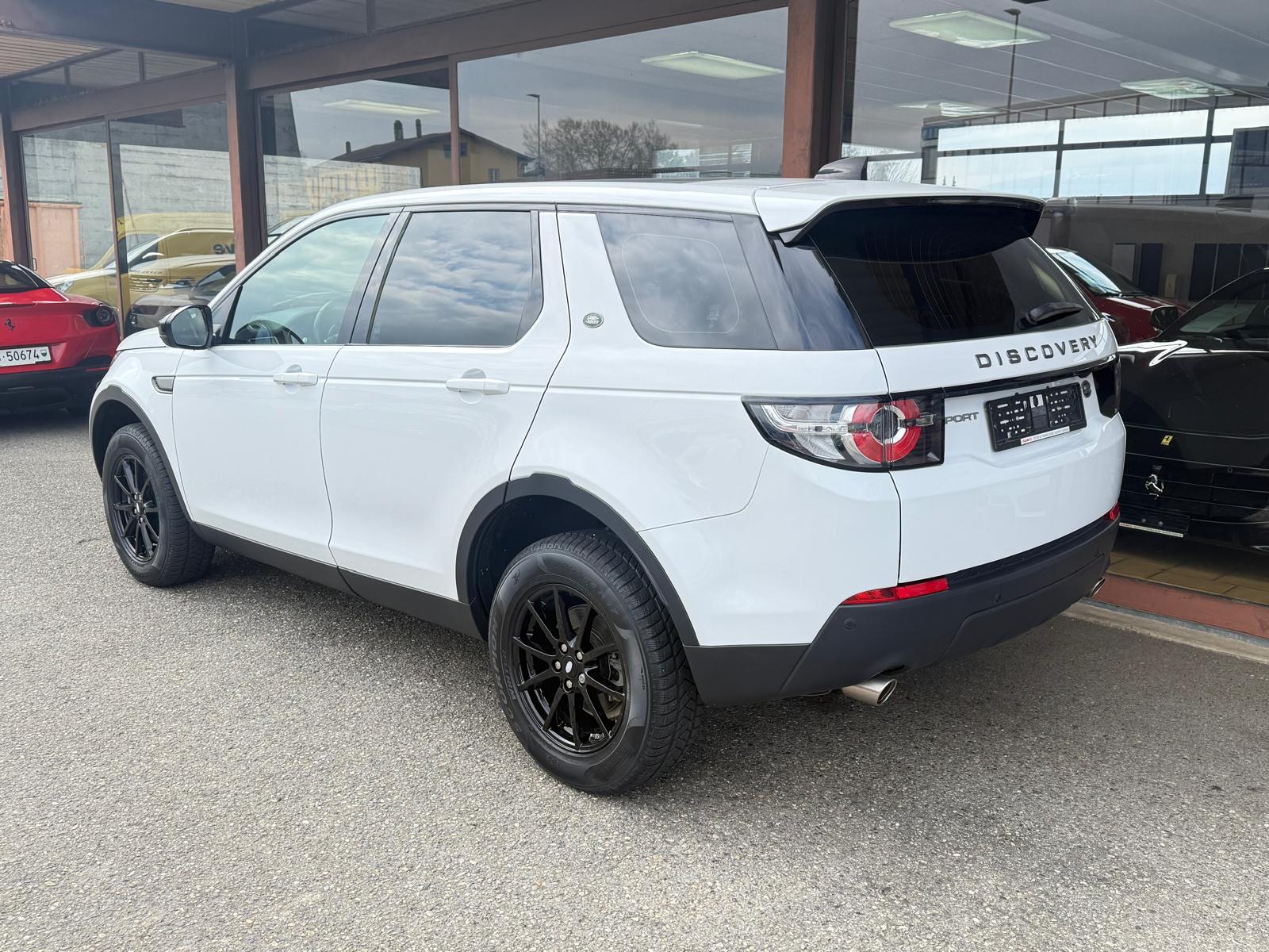 LAND ROVER Discovery Sport 2.0 TD4 SE AT9-image-3