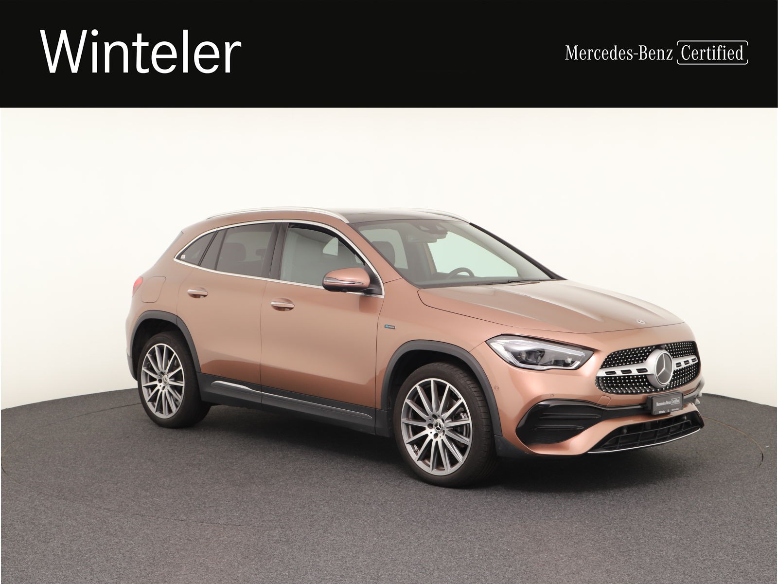 MERCEDES-BENZ GLA 250e AMG Line 8G-DCT-image-3