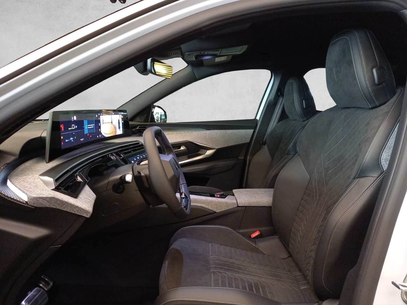 PEUGEOT 3008 e-GT 73kWh-image-8