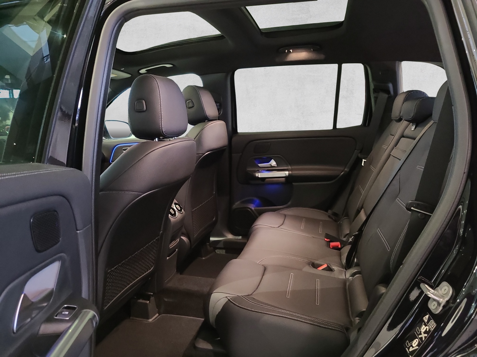 MERCEDES-BENZ GLB AMG 35 4Matic 8G-Tronic-image-10