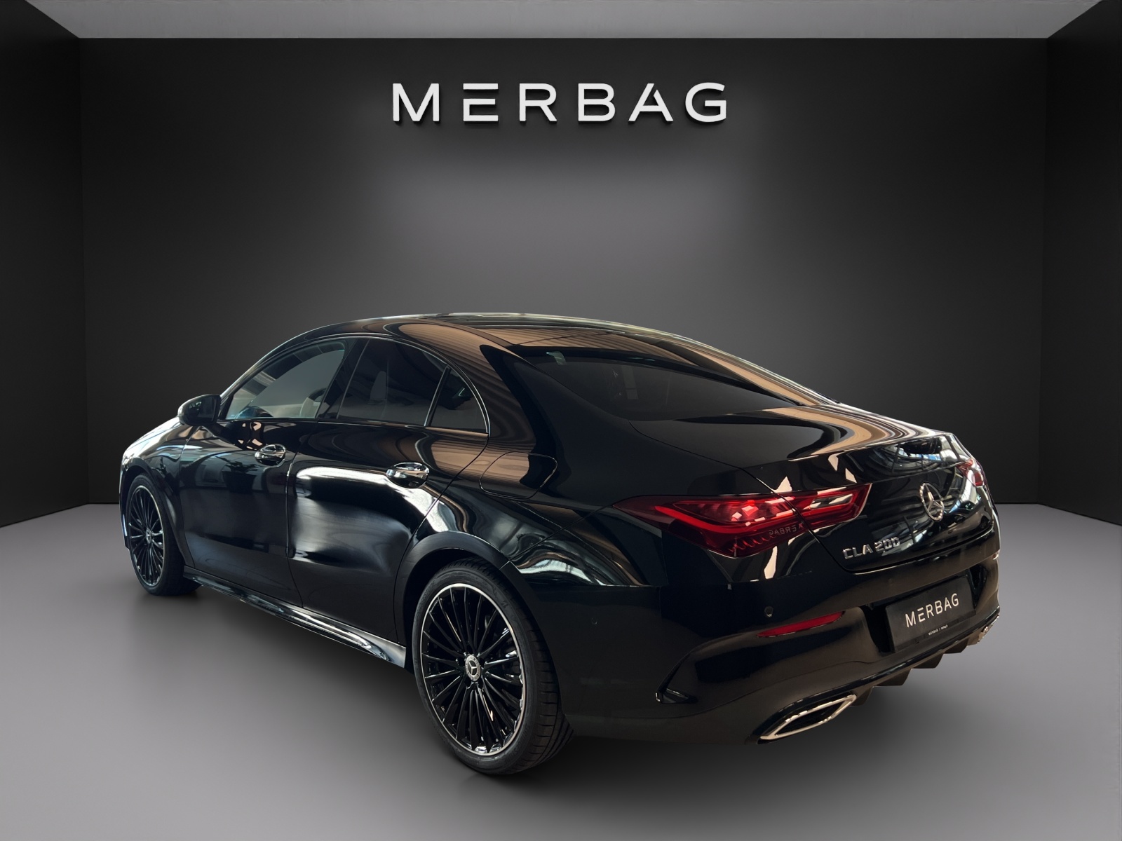 MERCEDES-BENZ CLA 200 7G-DCT-image-3