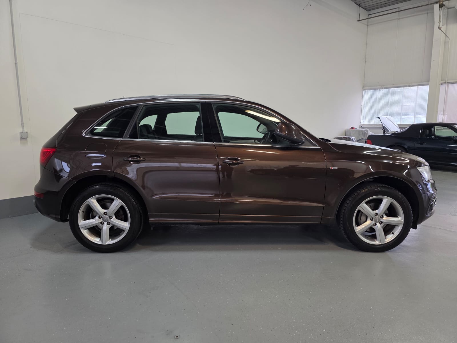 AUDI Q5 2.0 TFSI quattro tiptronic-image-6