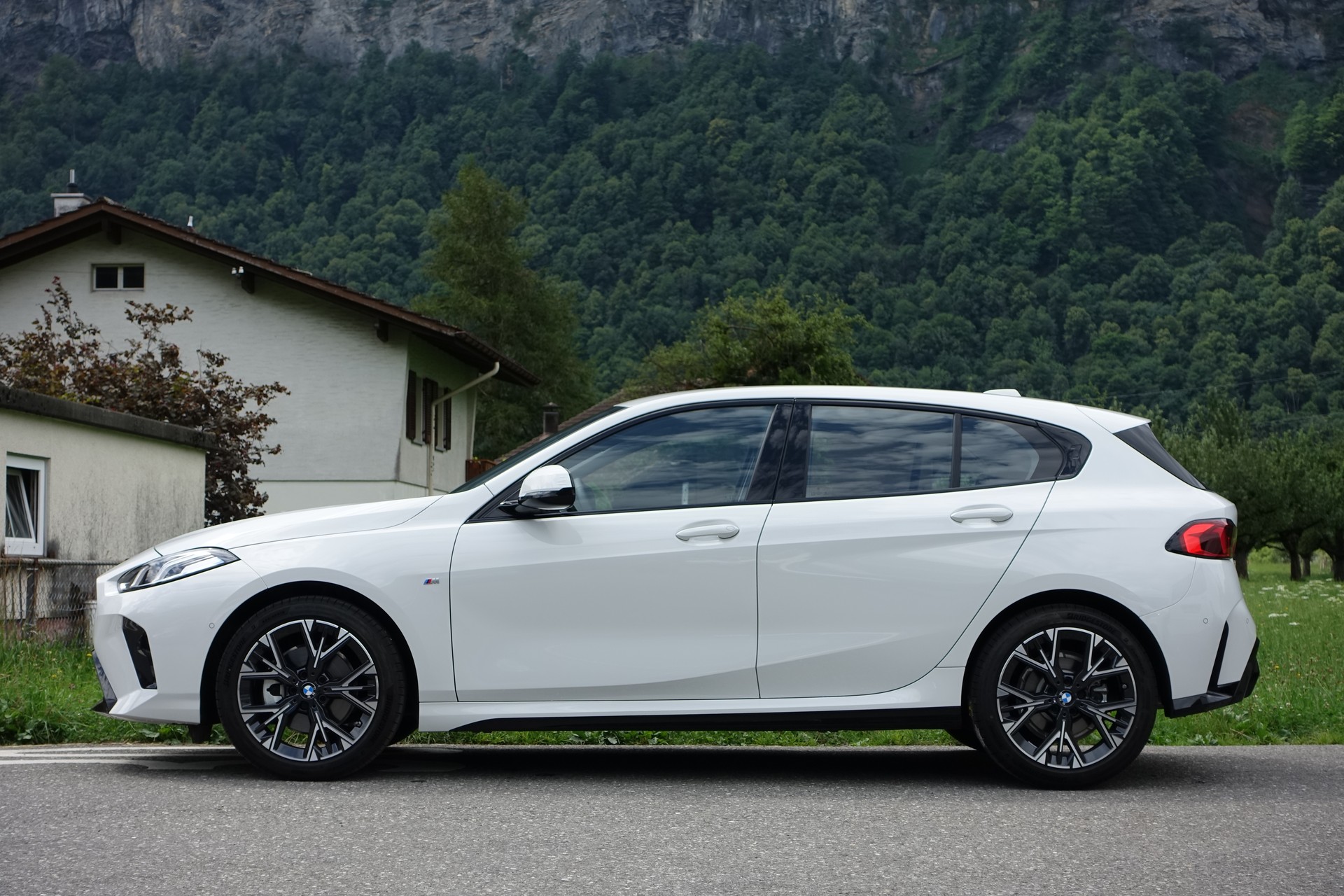 BMW 120i M Sport Steptronic *neustes Modell*-image-4