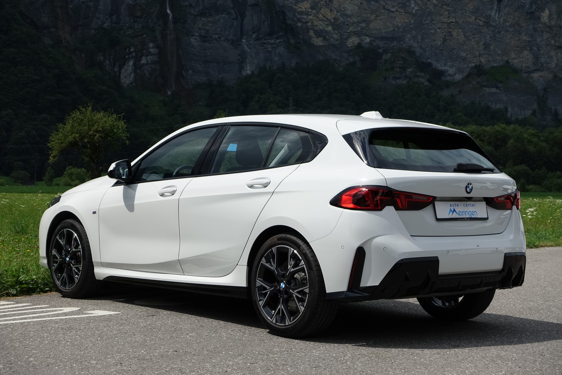 BMW 120i M Sport Steptronic *neustes Modell*-image-7