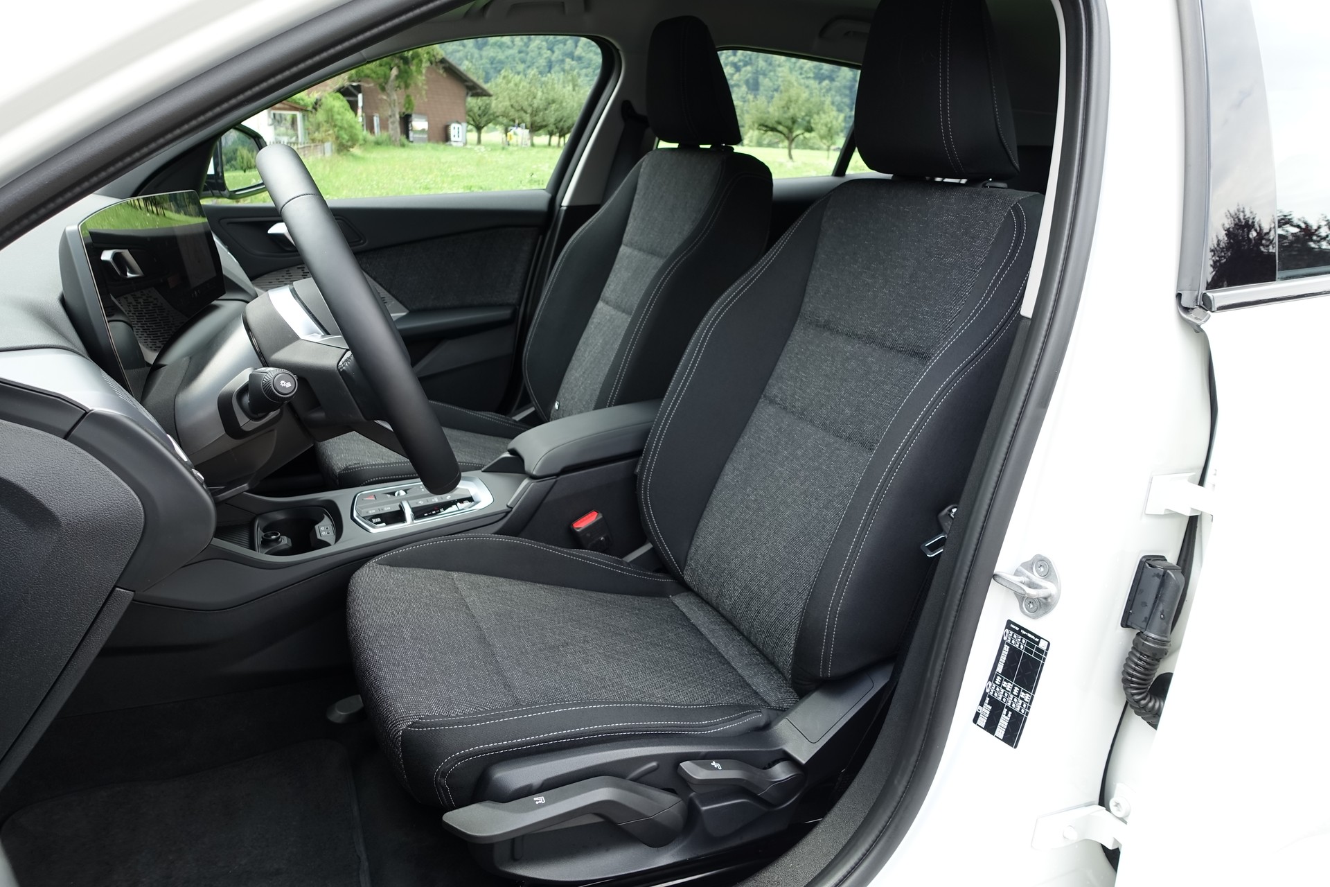 BMW 120i M Sport Steptronic *neustes Modell*-image-16