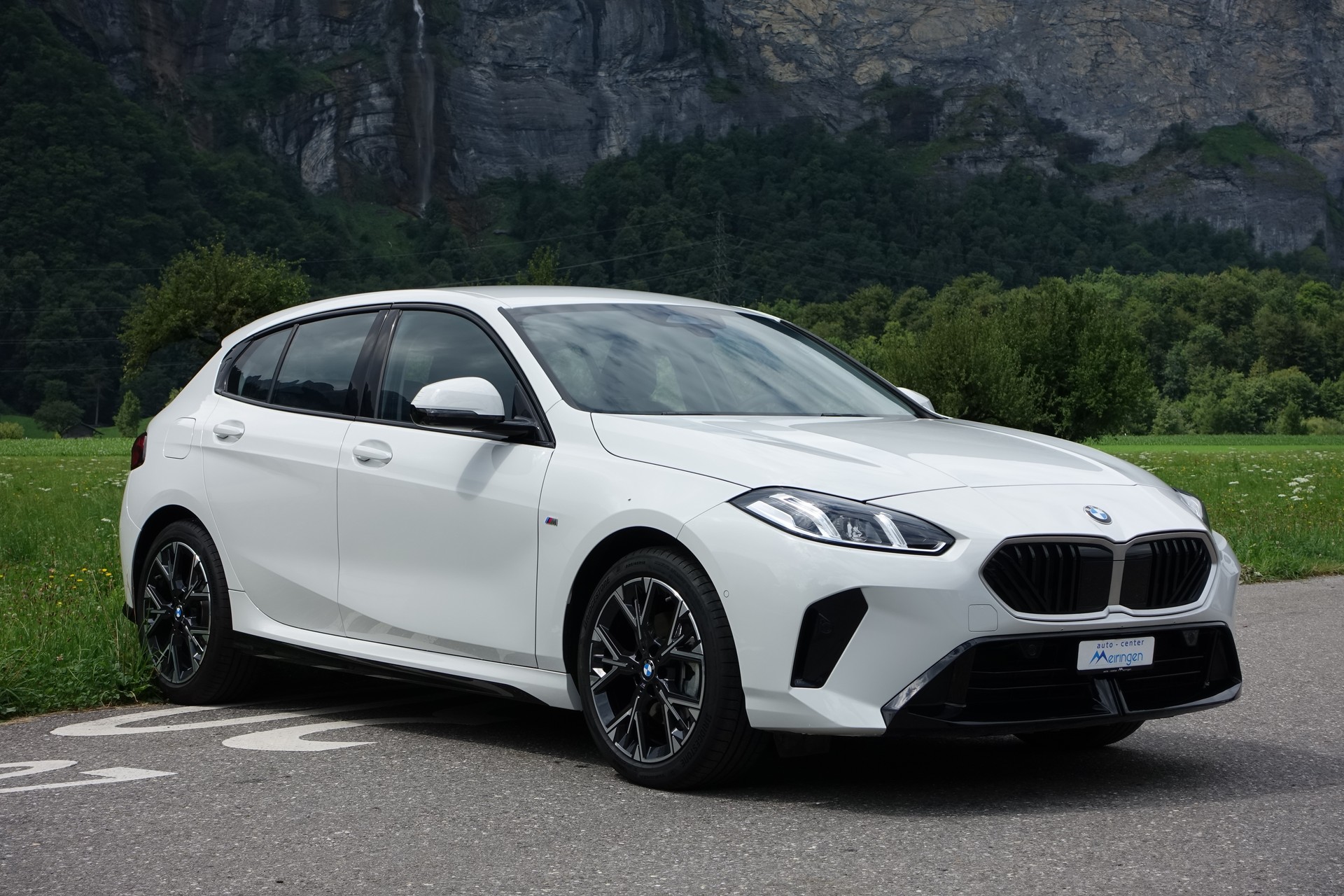 BMW 120i M Sport Steptronic *neustes Modell*-image-1