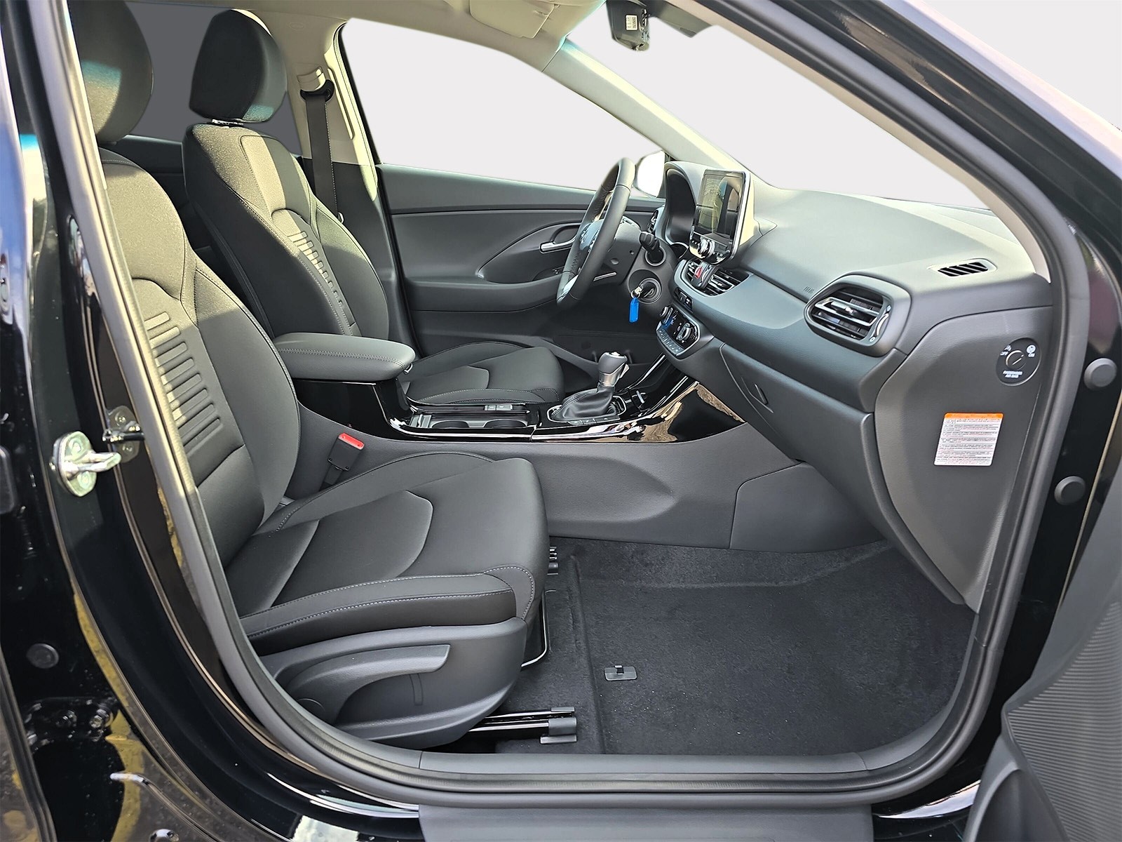 HYUNDAI i30 Wagon 1.5 T-GDi Amplia 48V MH DCT-image-11