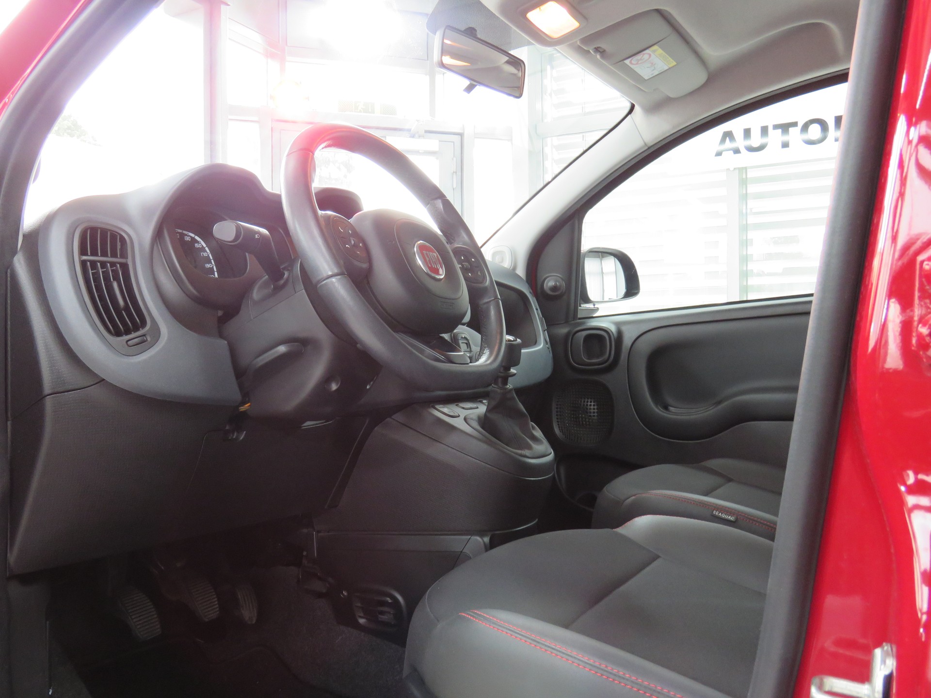 FIAT Panda 1.0 MHEV RED-image-6