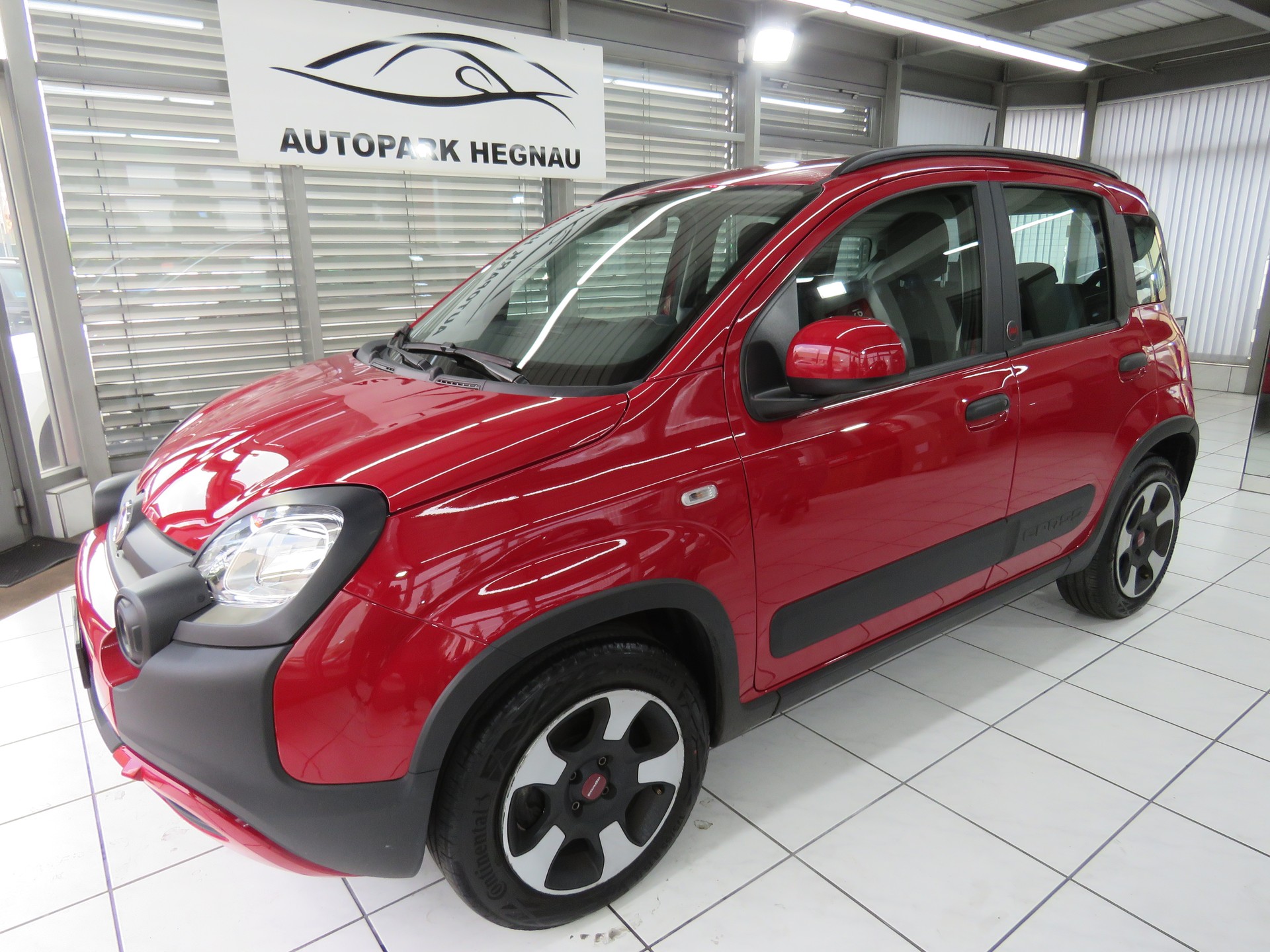 FIAT Panda 1.0 MHEV RED-image-0