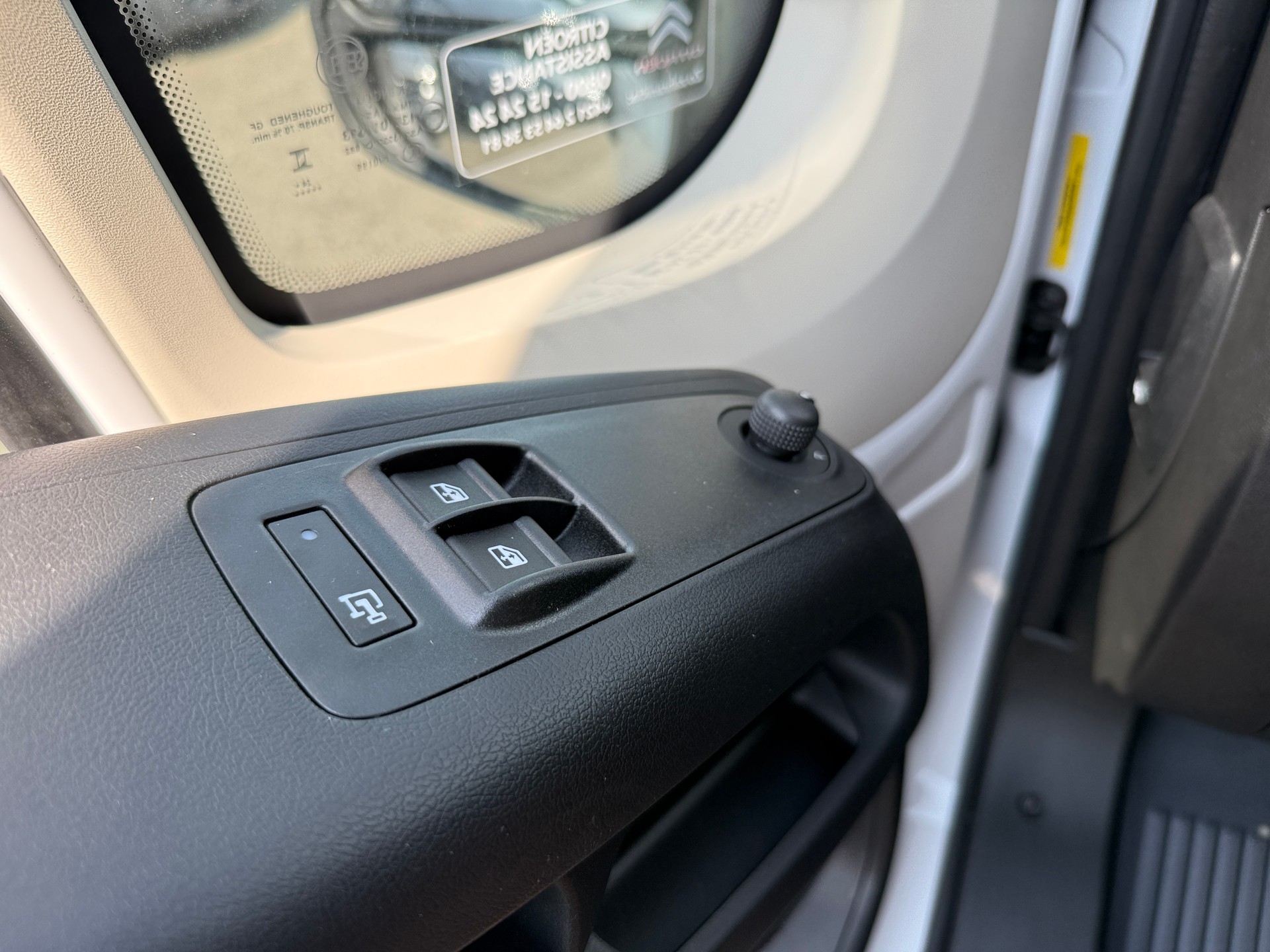 CITROEN Jumper 35+ 2.2 BlueHDi 180PS L4H3 Ersatzrad Lederlenkrad 270° Türen Armlehne, Alle Grössen verfügbar!-image-17