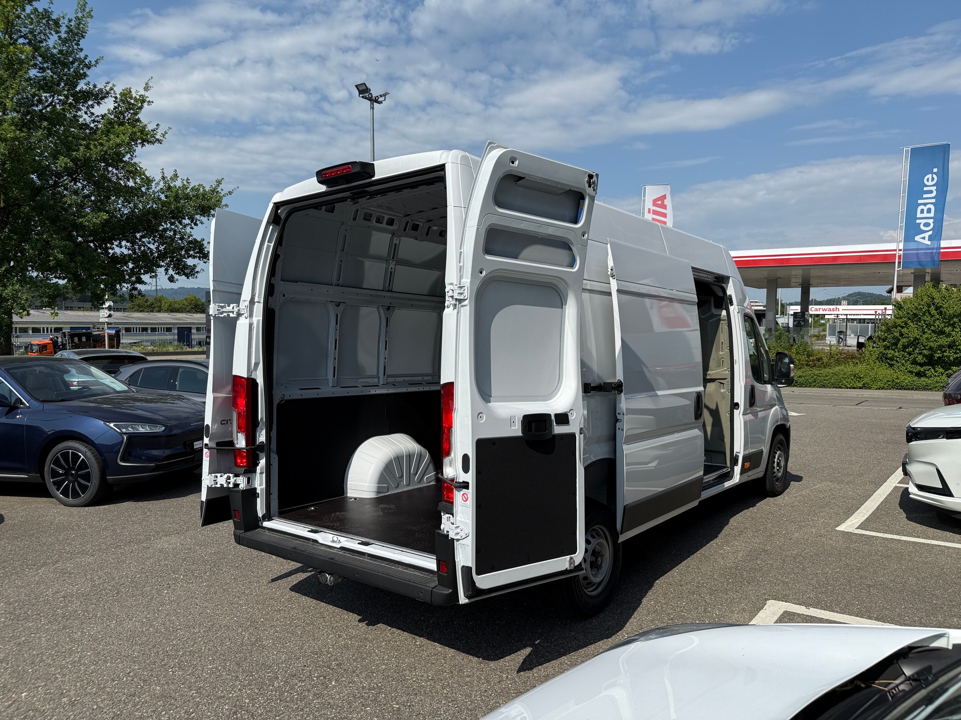 CITROEN Jumper 35+ 2.2 BlueHDi 180PS L4H3 Ersatzrad Lederlenkrad 270° Türen Armlehne, Alle Grössen verfügbar!-image-5