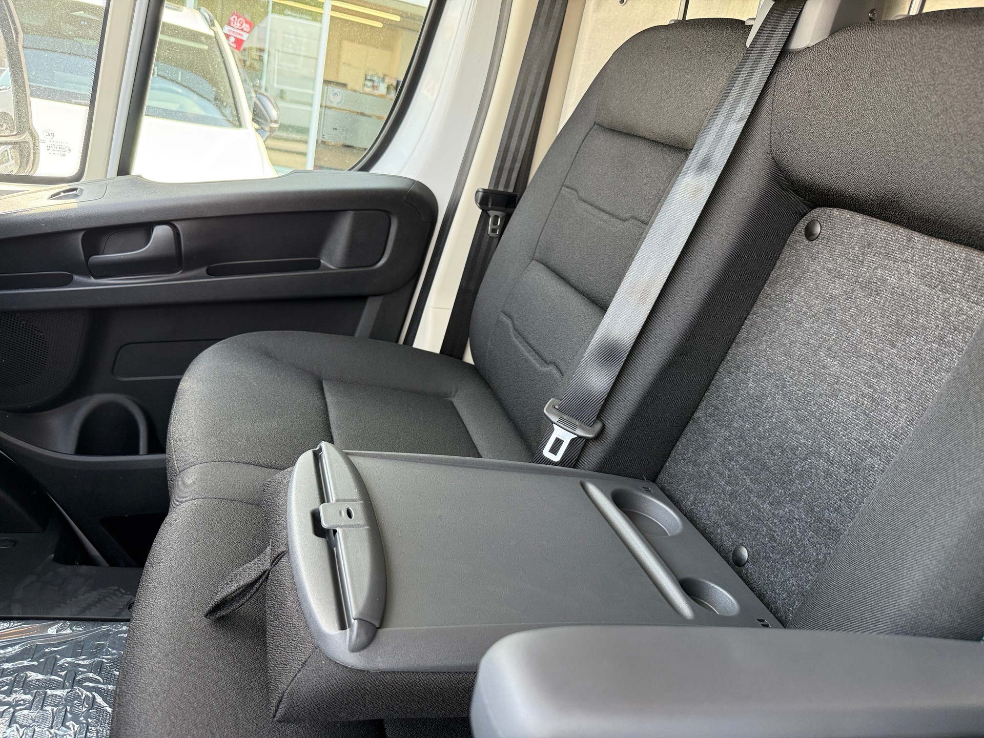 CITROEN Jumper 35+ 2.2 BlueHDi 180PS L4H3 Ersatzrad Lederlenkrad 270° Türen Armlehne, Alle Grössen verfügbar!-image-18