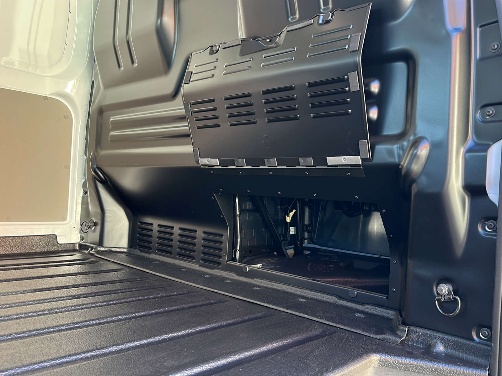 VW e-Transporter 70 kWh-image-19