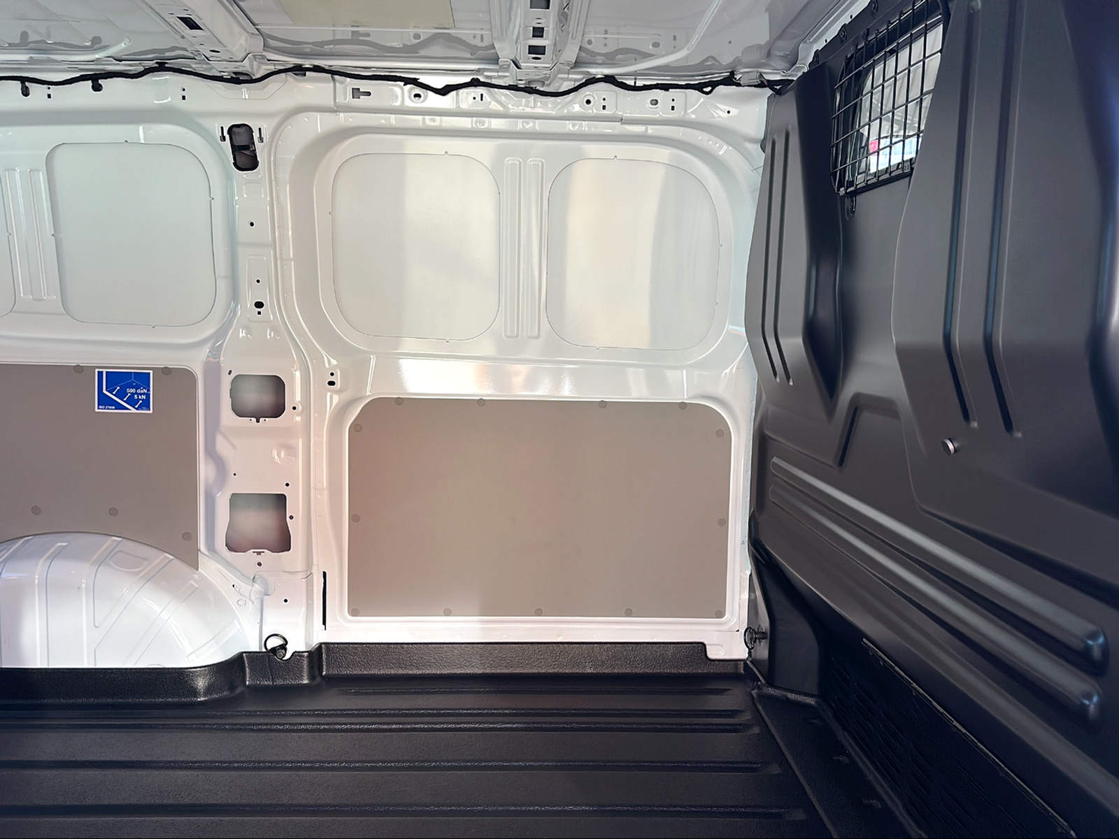 VW e-Transporter 70 kWh-image-15