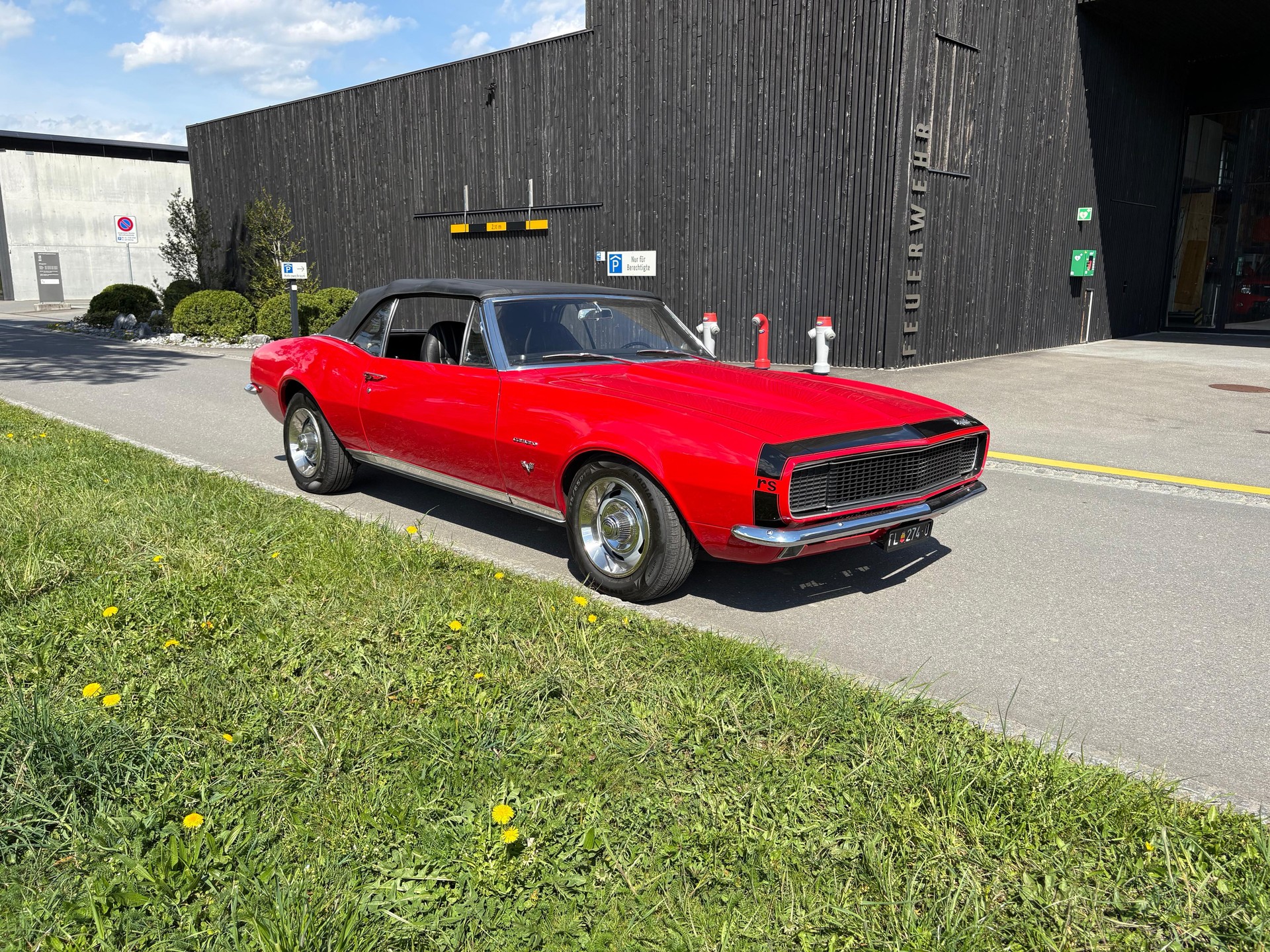 CHEVROLET Camaro RS Convertible-image-14
