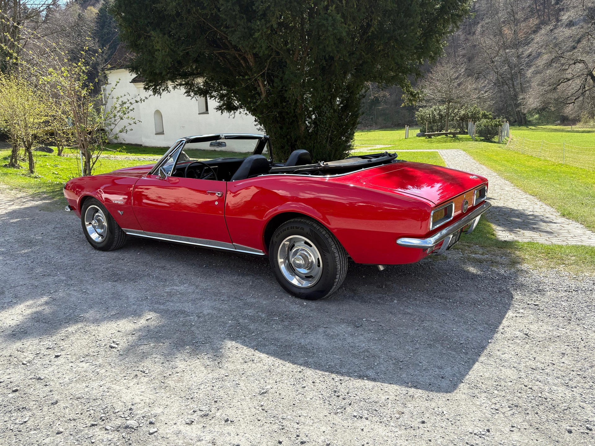 CHEVROLET Camaro RS Convertible-image-2