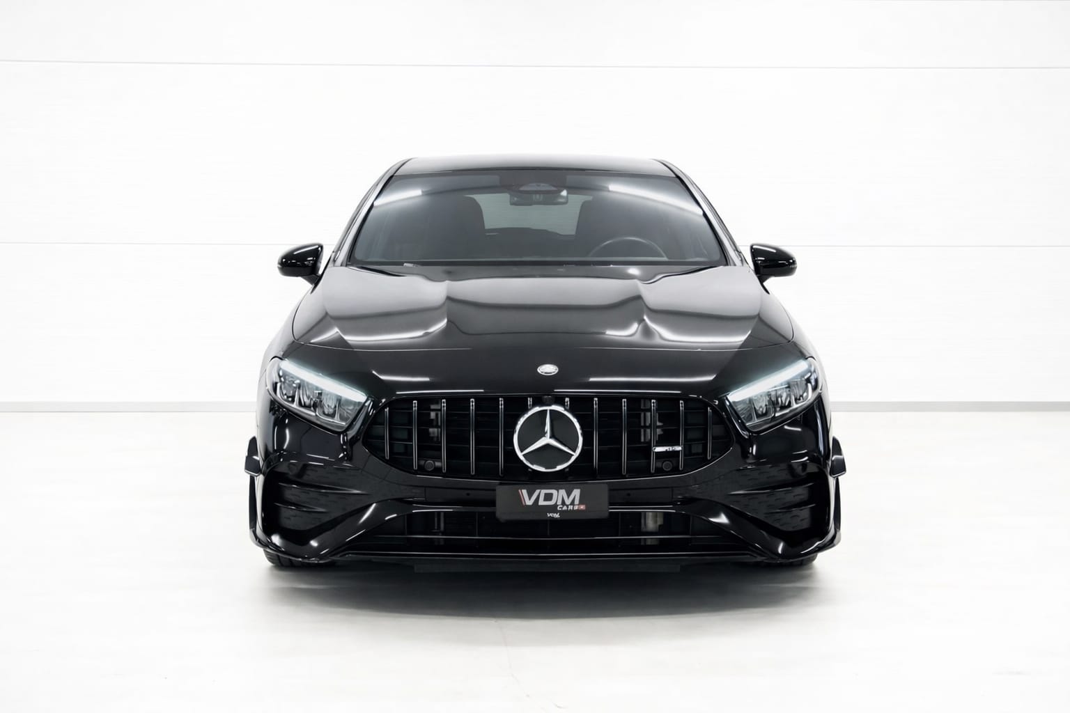 MERCEDES-BENZ A AMG 35 4Matic 8G-DCT * Aero Package* *Facelift* *Leasing ohne Anzahlung ab 599.-*-showroom-element-1