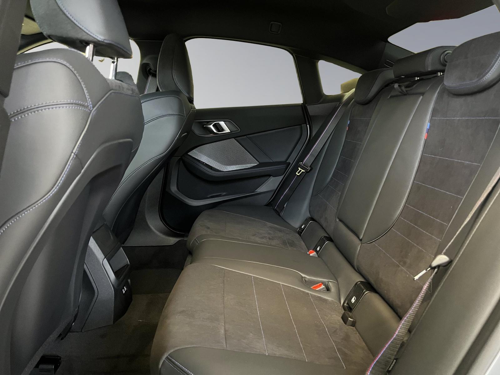 BMW 220d Gran Coupé 48V M Sport Pro Steptronic-image-12