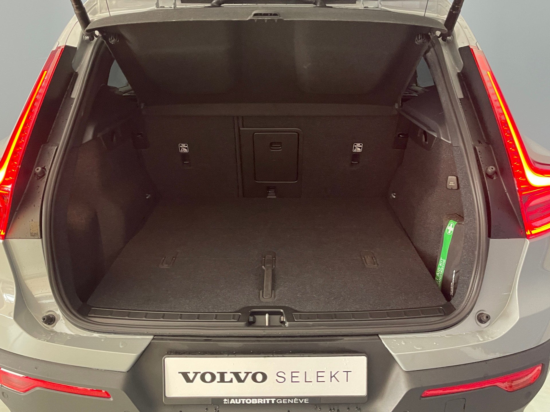 VOLVO XC40 1.5 T2 XCITE-image-5