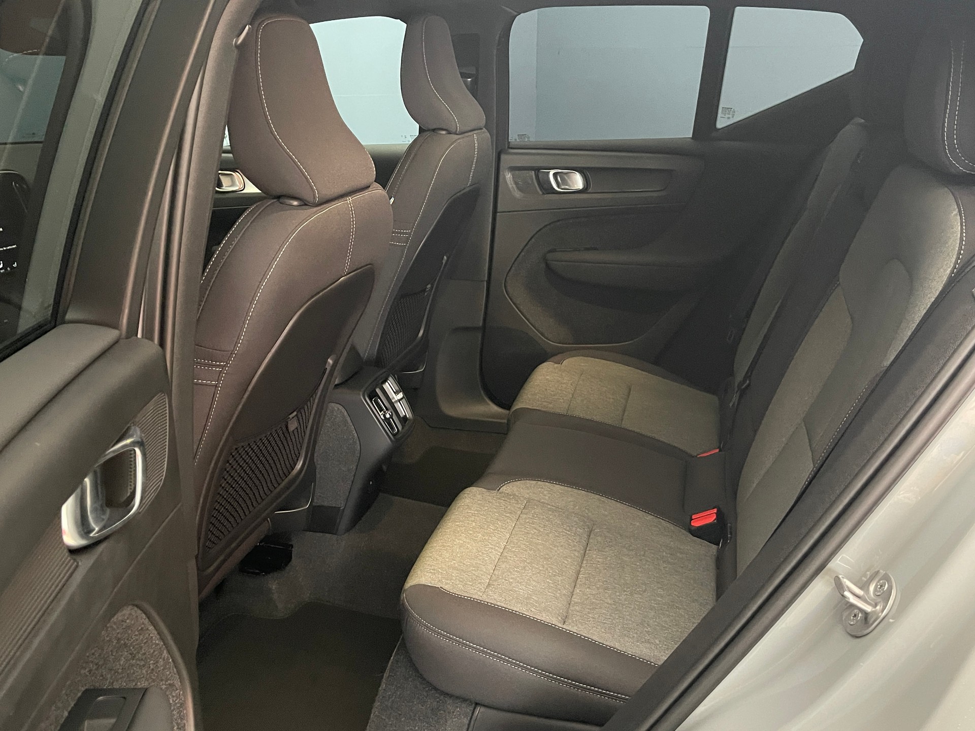 VOLVO XC40 1.5 T2 XCITE-image-8