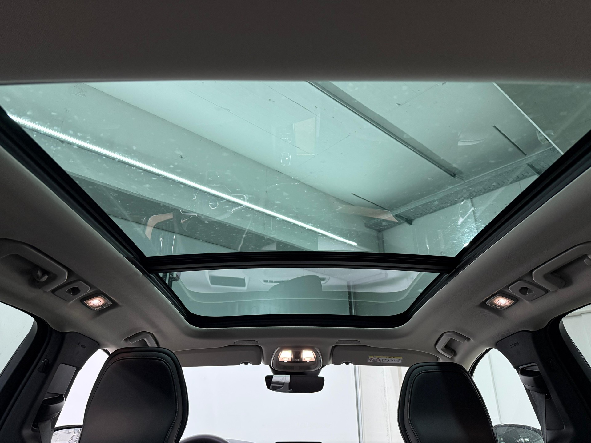 VOLVO XC60 2.0 T6 TE Ultra Dark eAWD-image-10