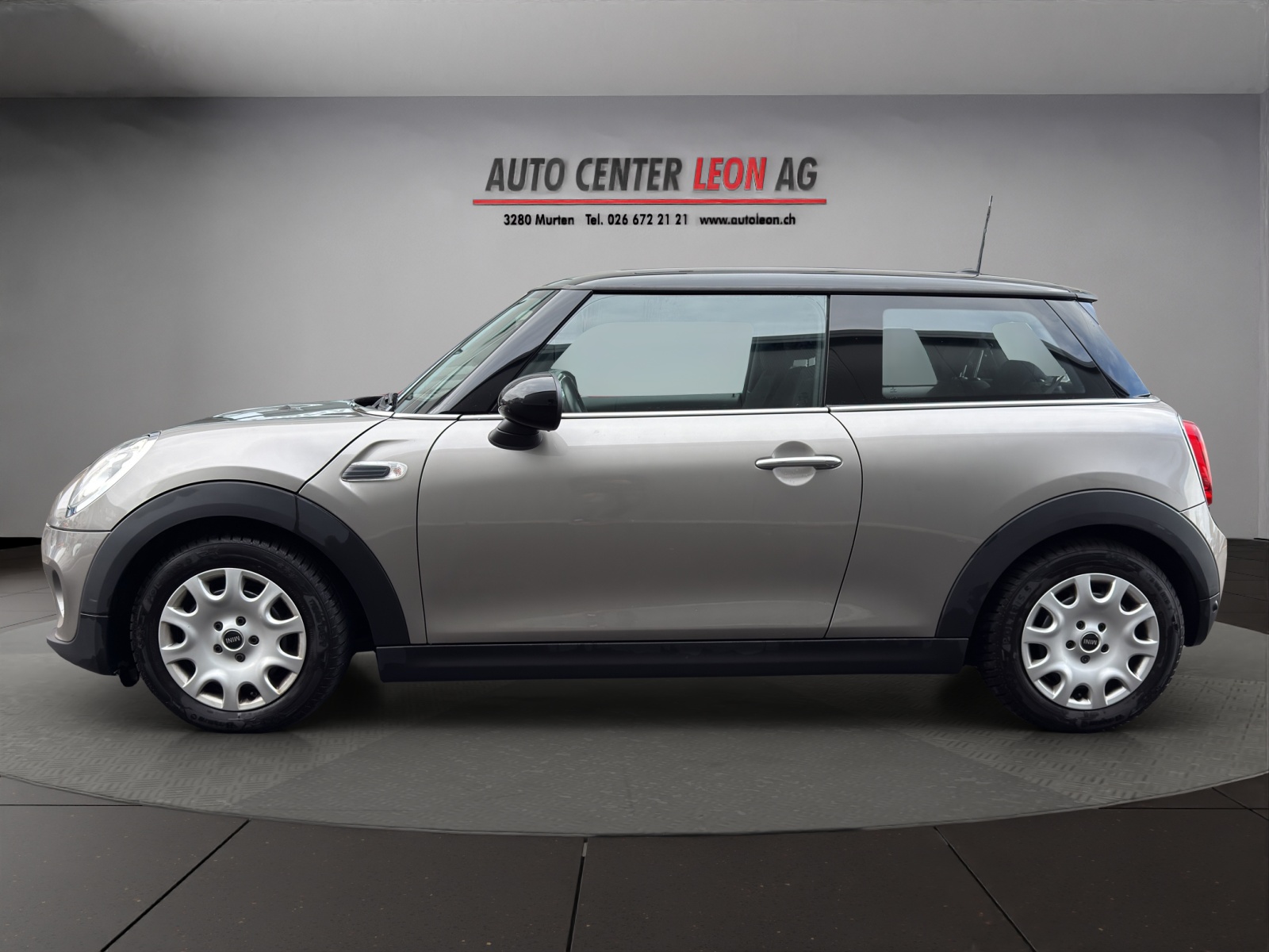 MINI Cooper Steptronic-image-2