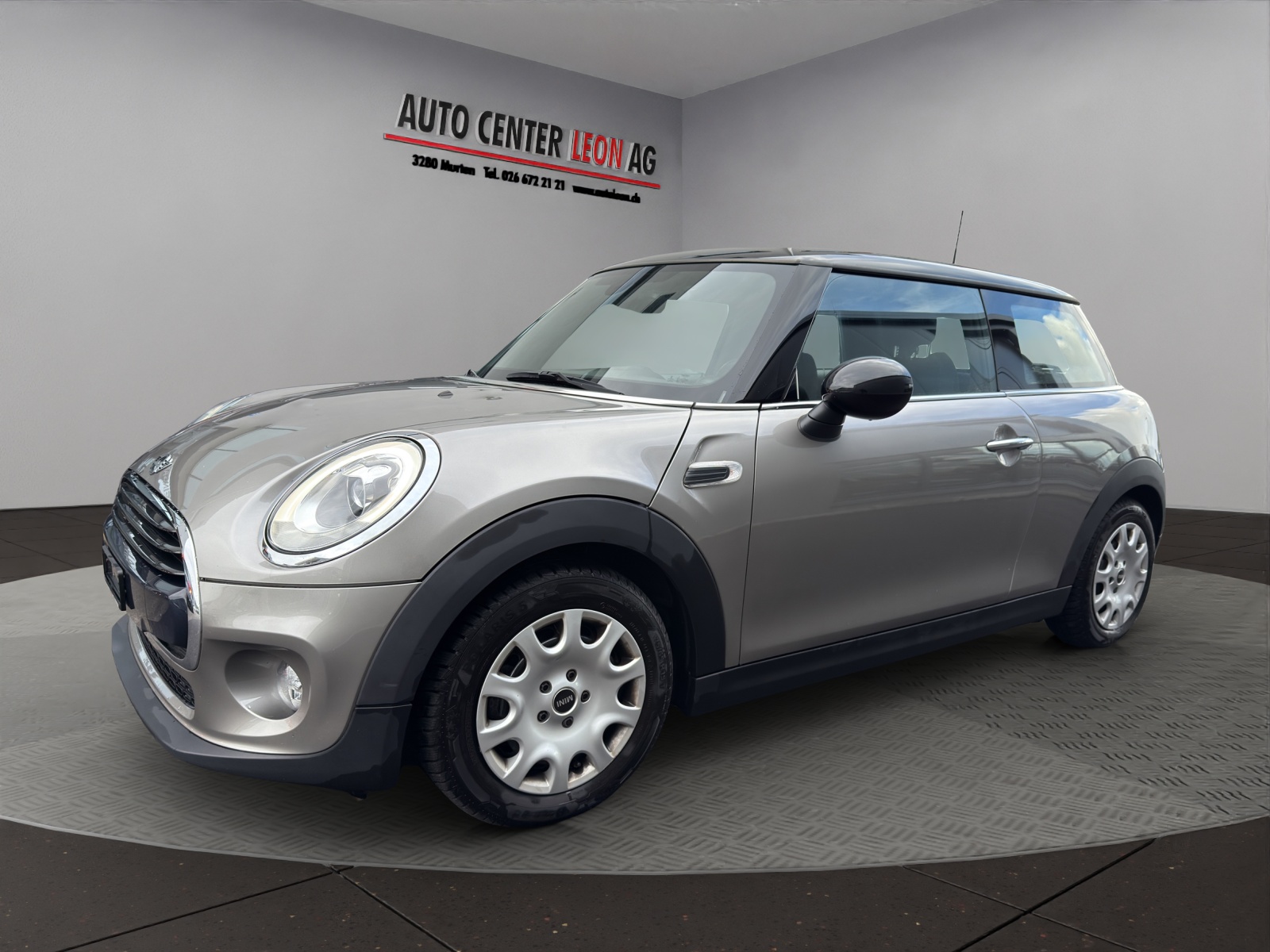 MINI Cooper Steptronic-image-1