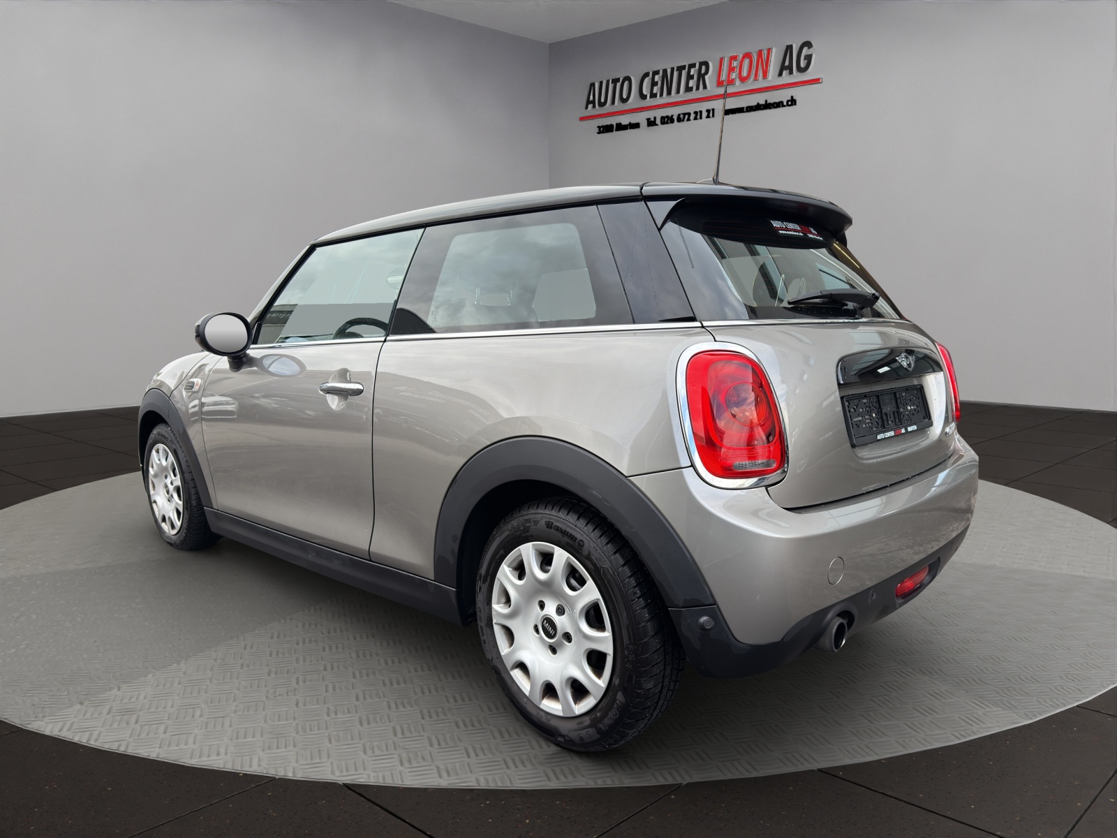 MINI Cooper Steptronic-image-3