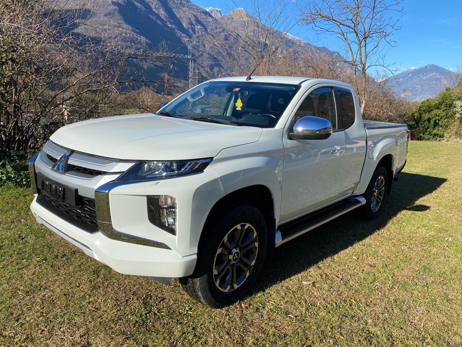 MITSUBISHI L 200 2.2 DID-image-2