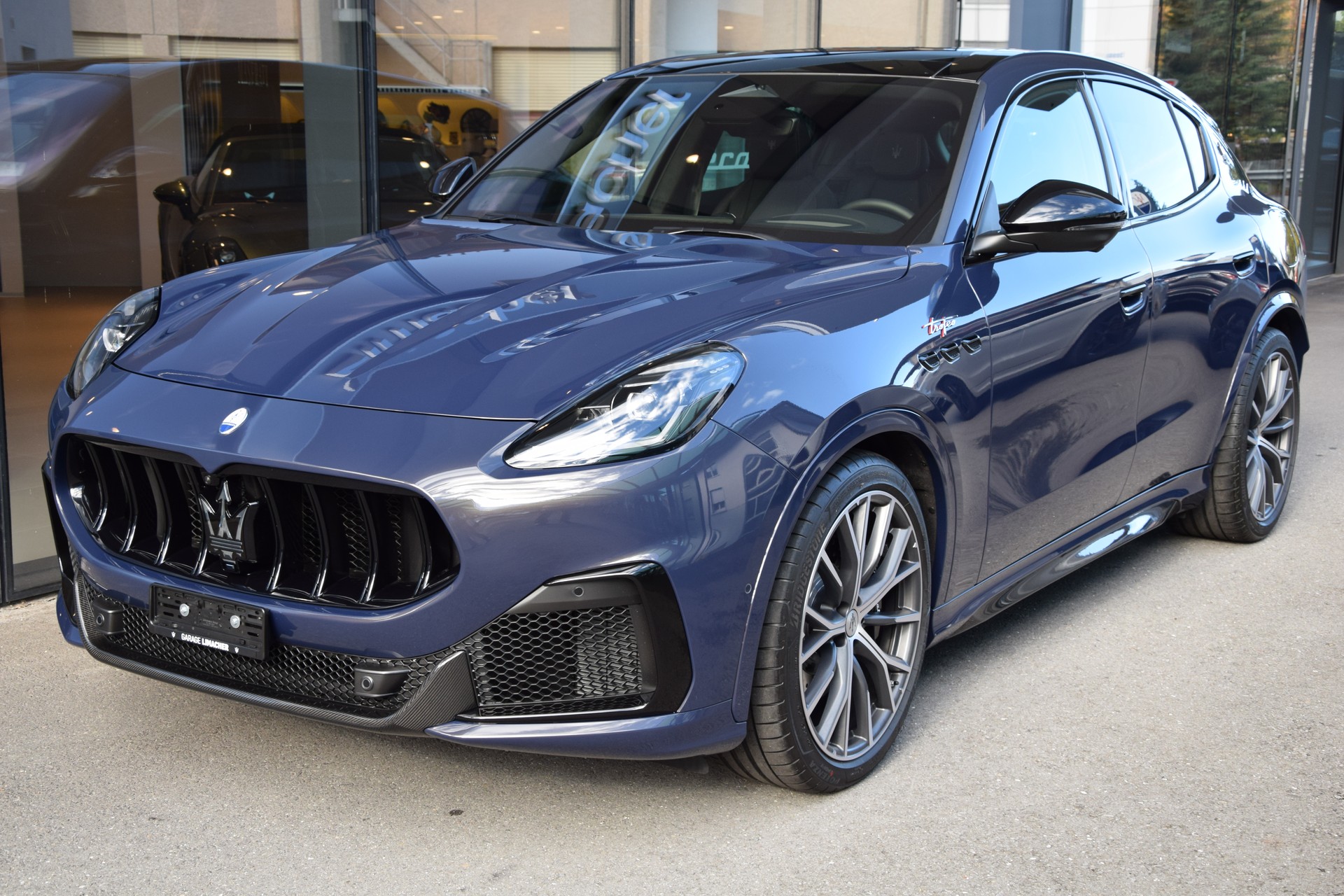 MASERATI Grecale 3.0 Trofeo Automatica-image-1
