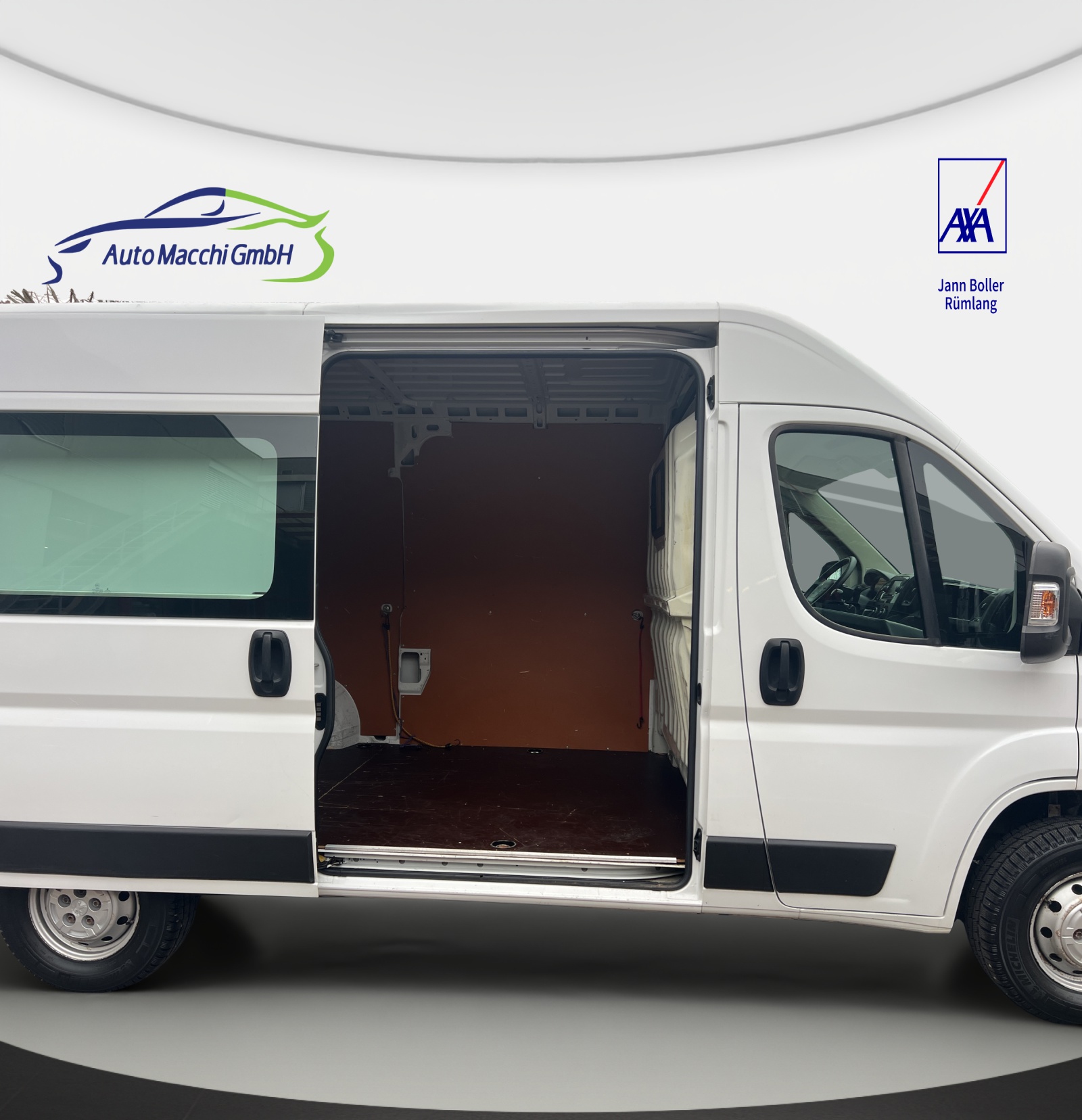 PEUGEOT Boxer 2.2 HDI 335 Premium L2H2-image-17