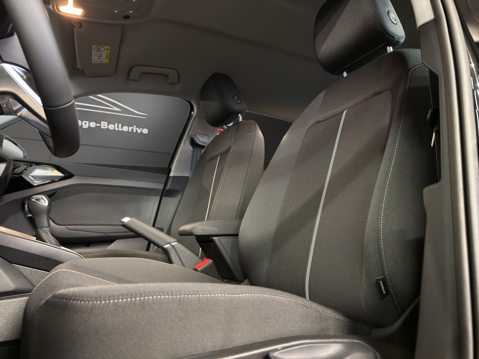 AUDI A1 Sportback 30 TFSI Attraction S-tronic-image-22